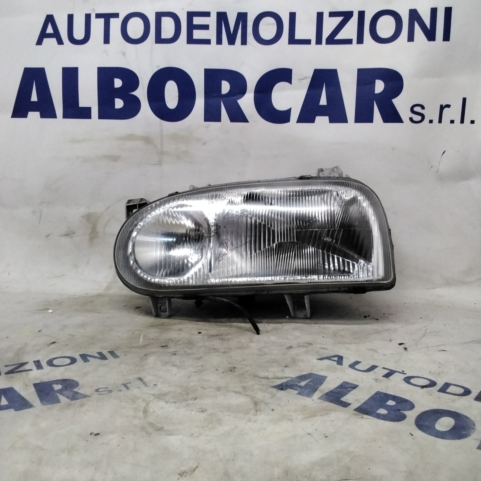 right front headlight Volkswagen Golf mk3