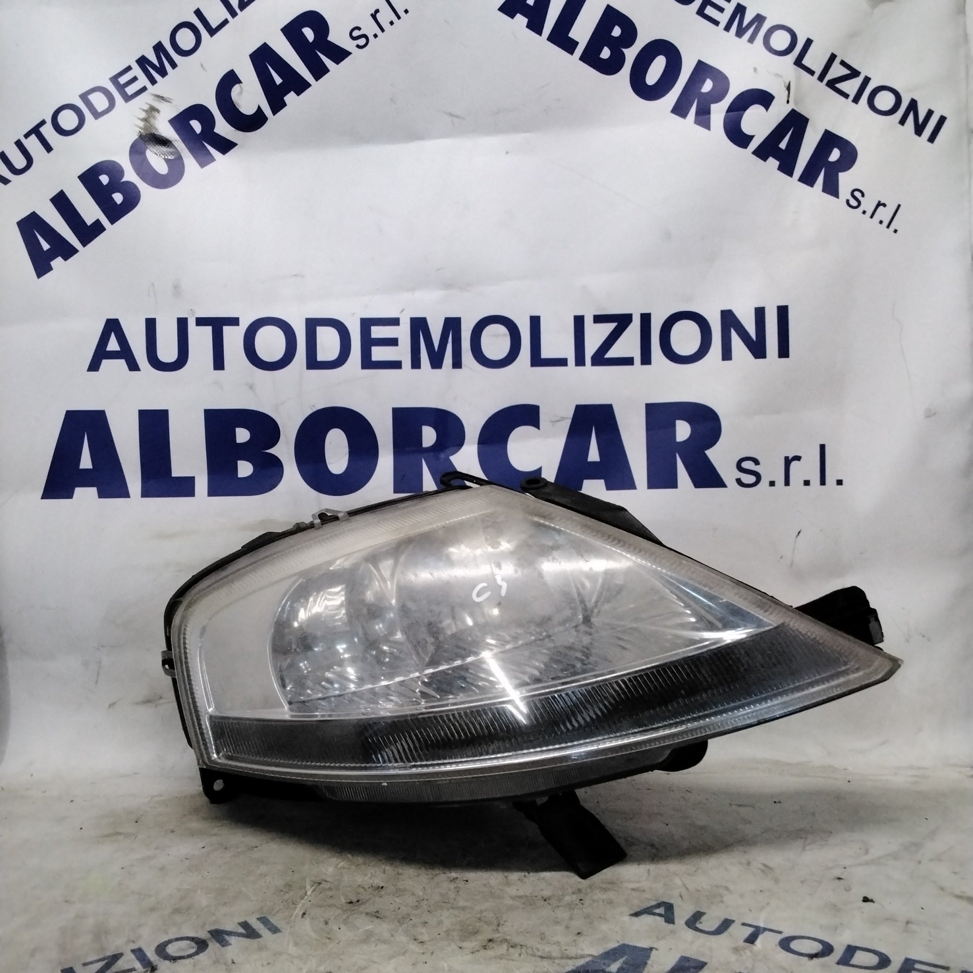 fanale faro anteriore destro citroen C3 dal 2002/2010