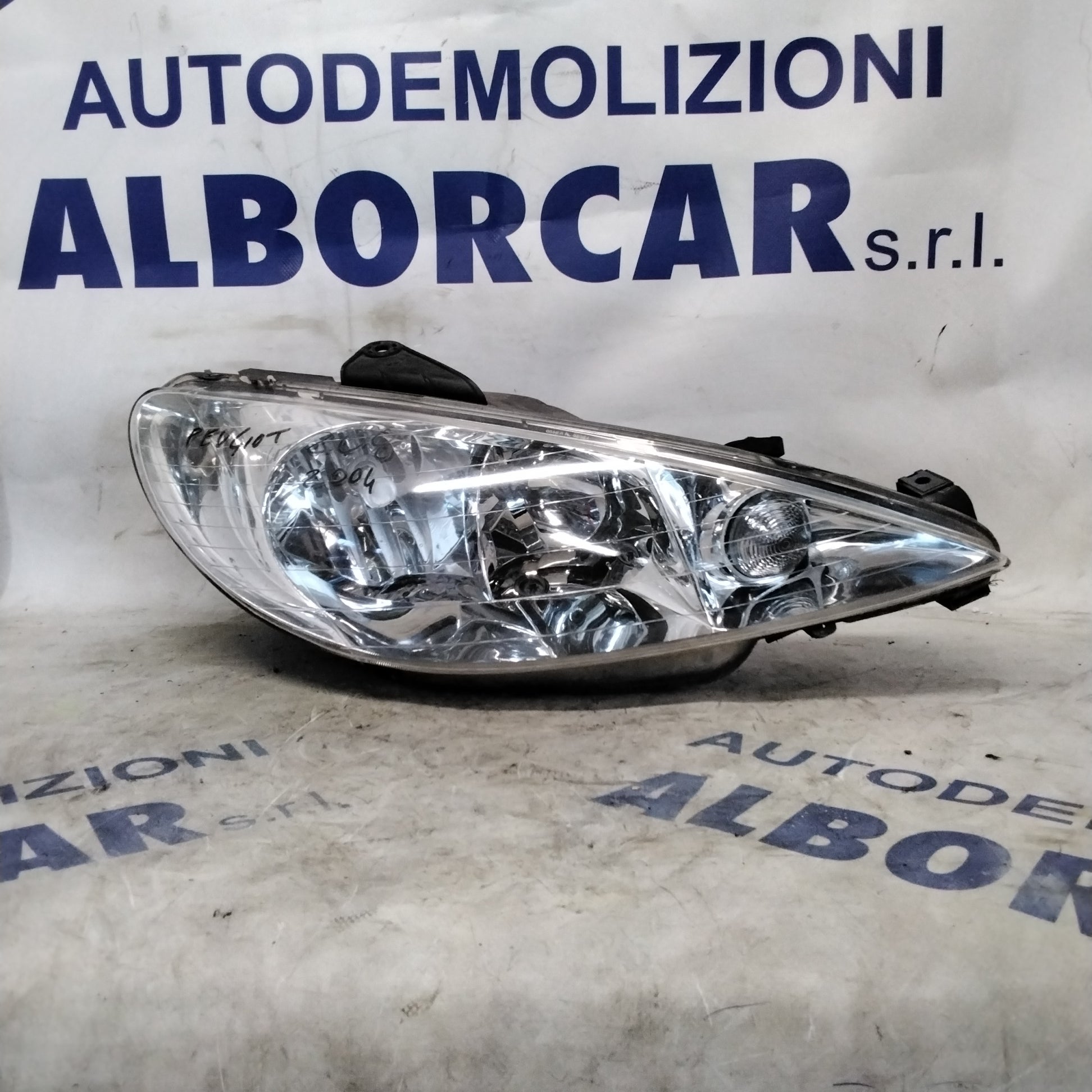 Faro delantero izquierdo Peugeot 206 de 2003-2009