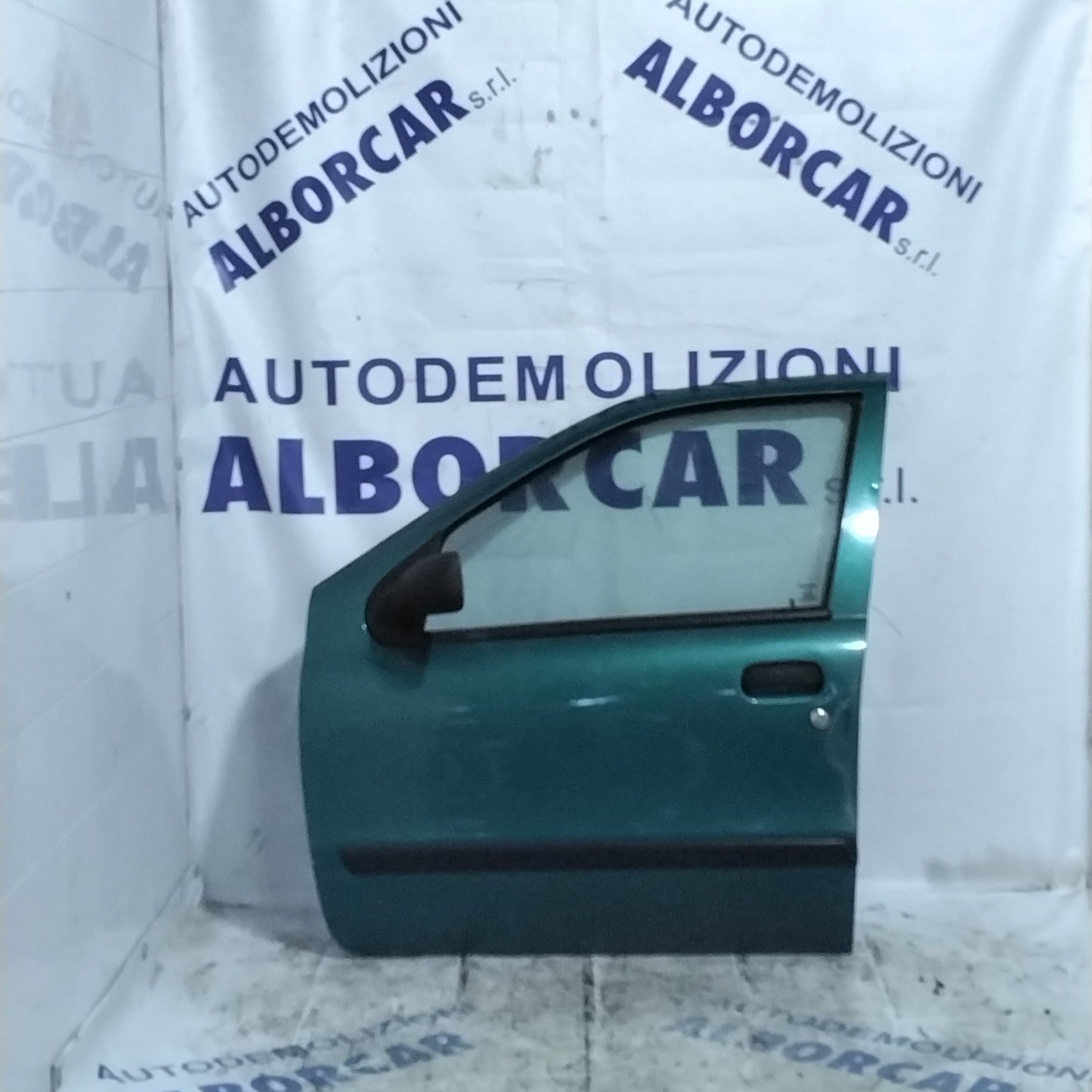 Puerta Fiat Punto año 1998 delantera izquierda