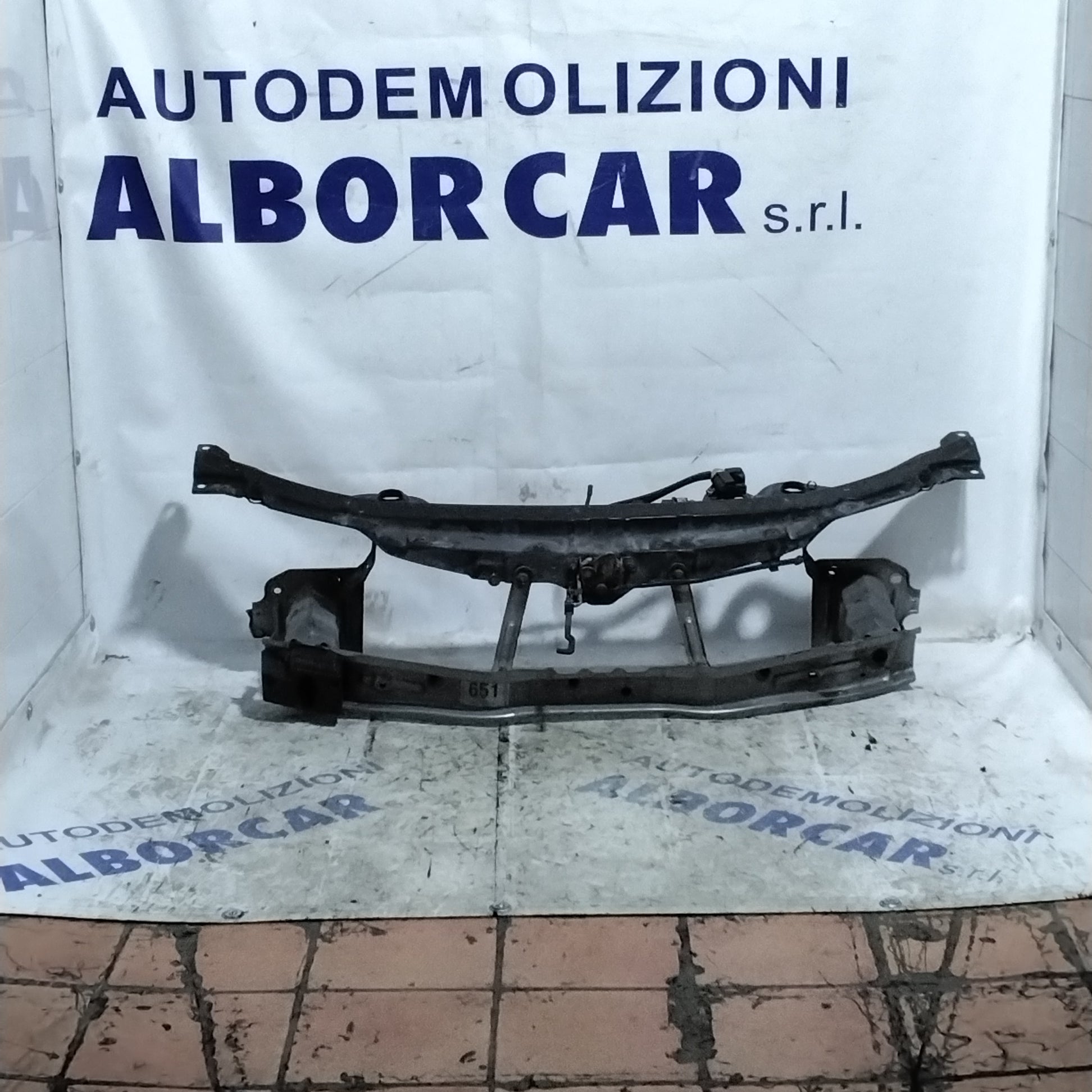 Alfa Romeo 159 1.9 JTD grille year 2006
