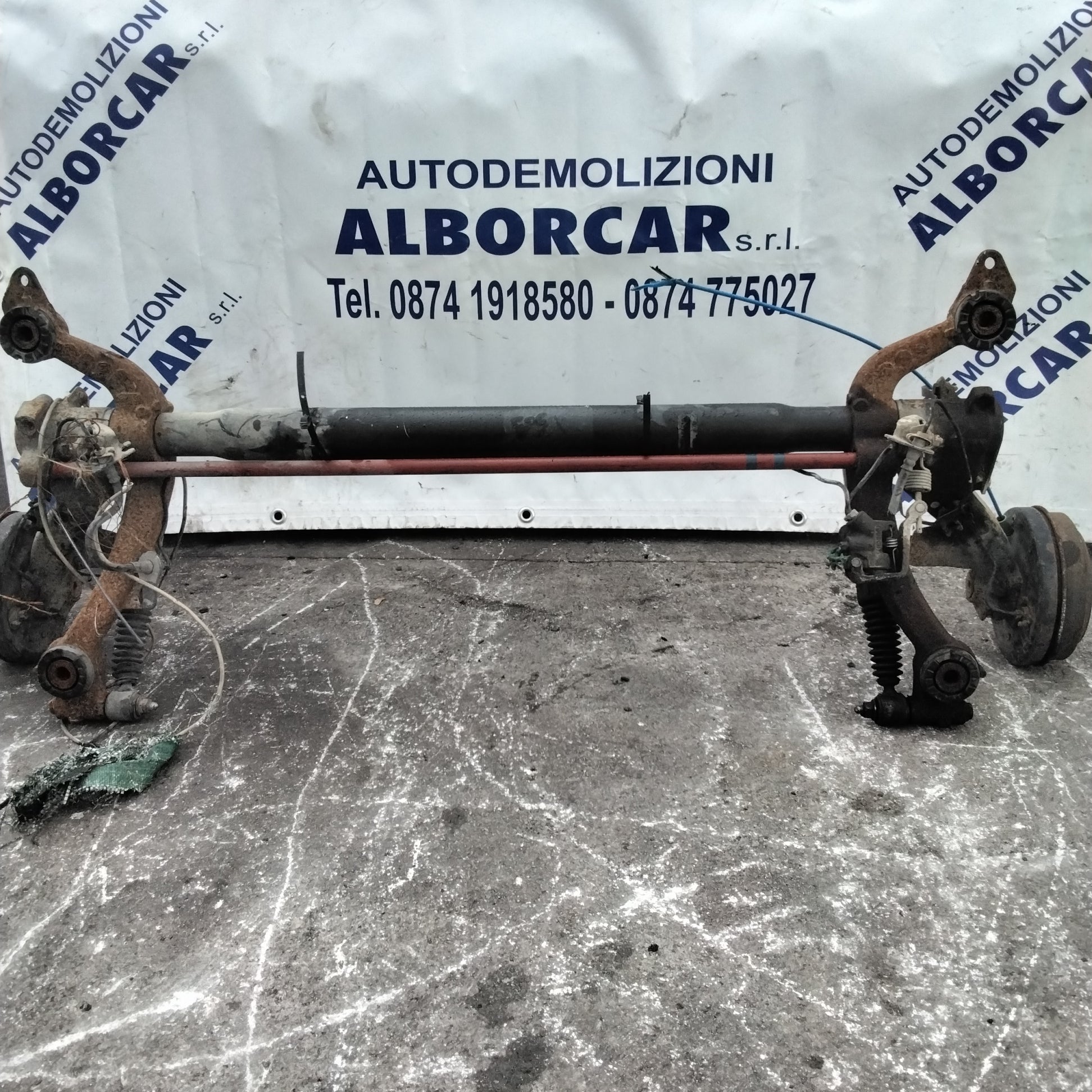 Eje trasero Peugeot 206 año 2004 sin ABS