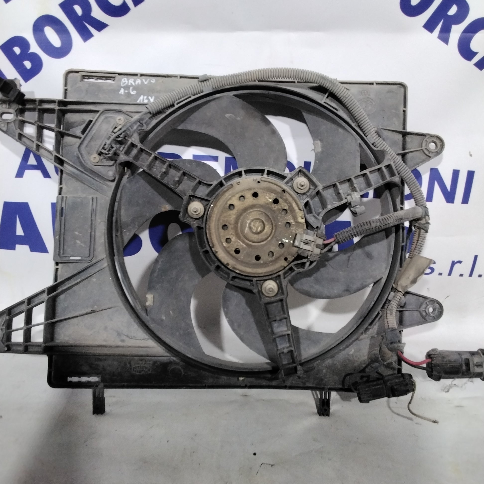 Ventola raffreddamento fiat brava 1.6 benzina 16V anno 1999 codice:815400200
