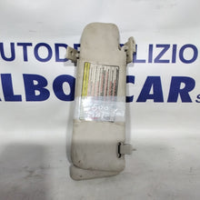 Carica l&#39;immagine nel visualizzatore di Gallery, Parasole fiat 500 anno 2007
