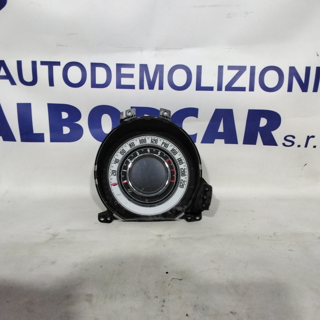 Instrument cluster/speedometer Fiat 500 1.2 petrol year 2007 code: 5550021211 (sf7p2)