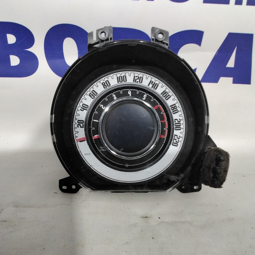 Instrument cluster/speedometer Fiat 500 1.2 petrol year 2007 code: 5550021211 (sf7p2)