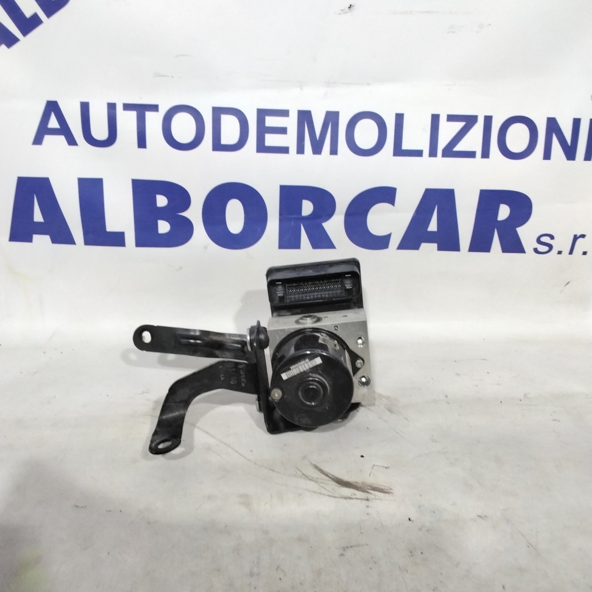 Bomba de unidad de control ABS Ford Fiesta gasolina año 2010 código: 06210214684