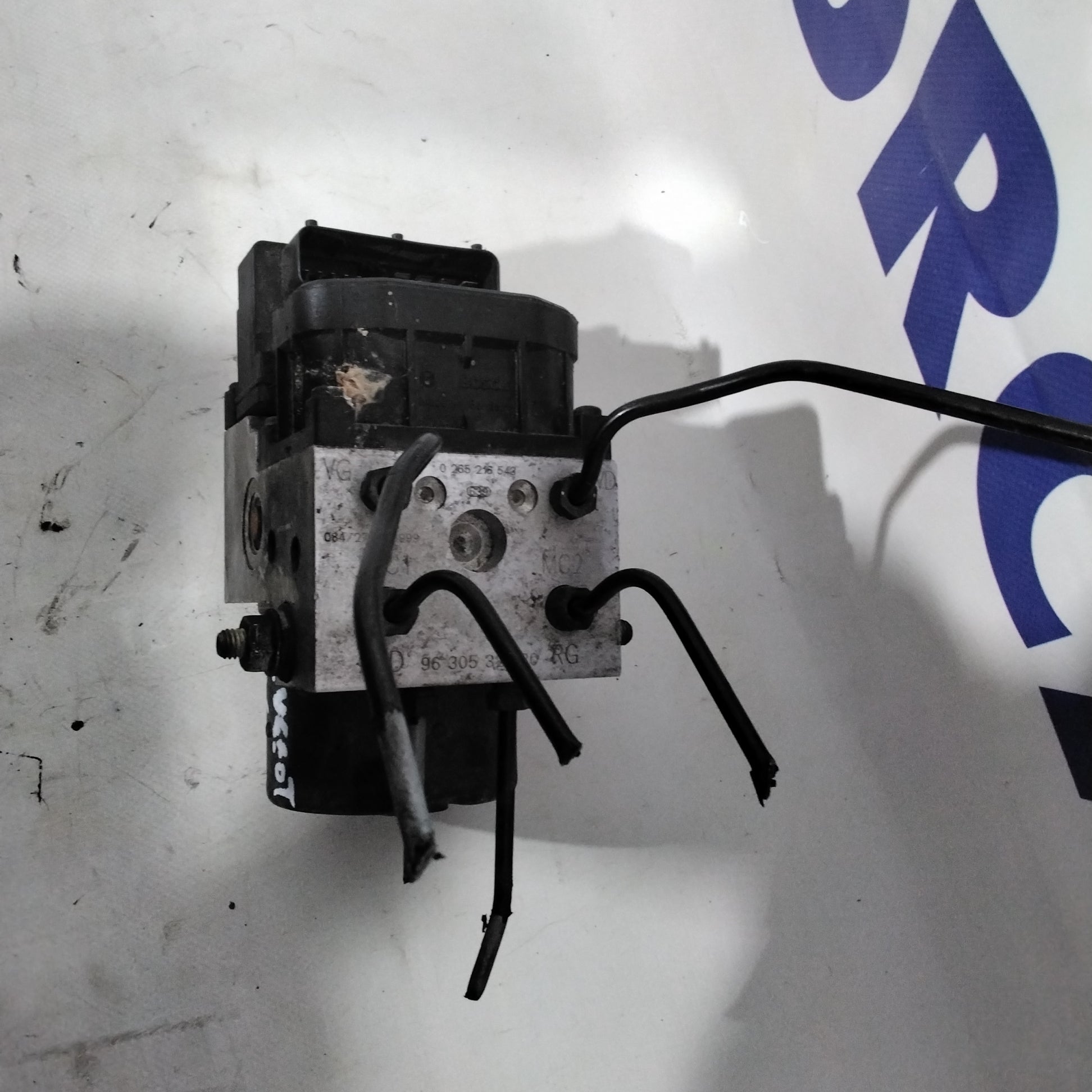 ABS control unit Peugeot 406 2.0 HDI year 2002 code:0265216543 control unit code:9630532980(sf A3 p4)