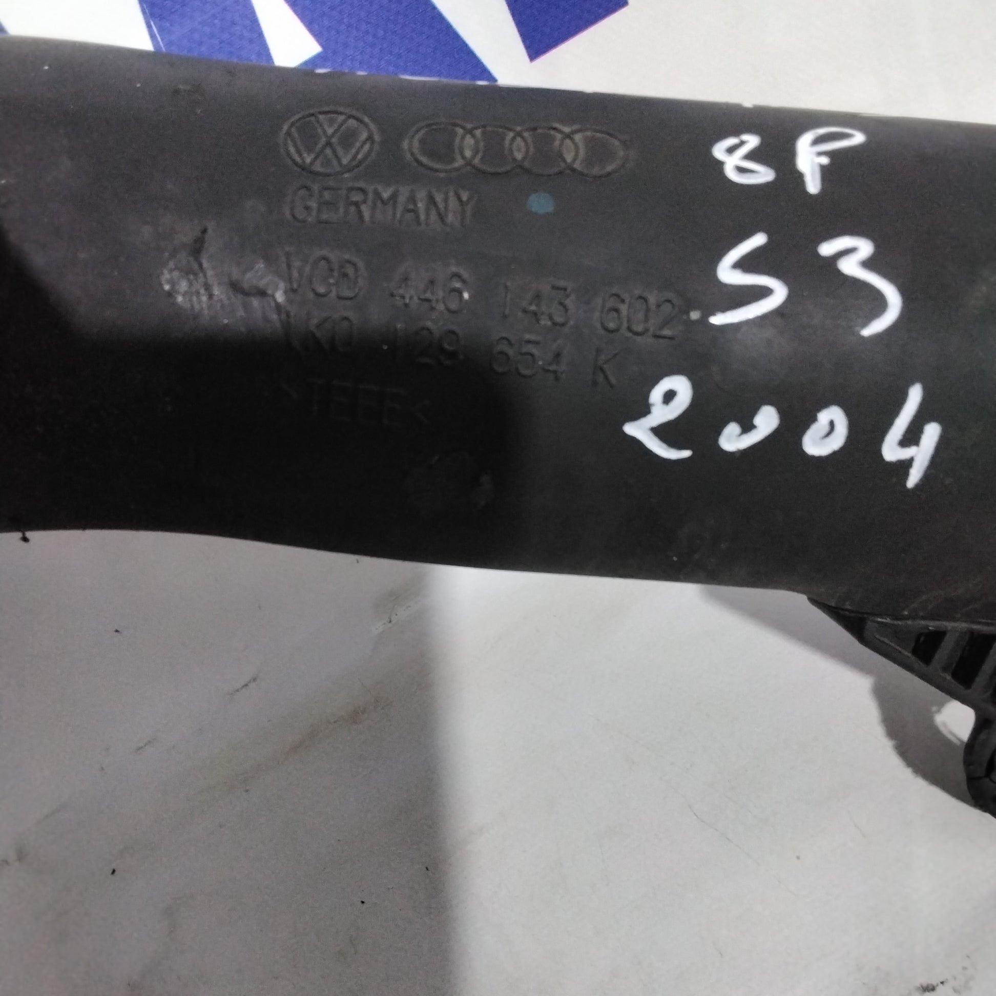 Air intake hose Audi A3 S3 8P 2.0 TDI year 2004 code: 446143602