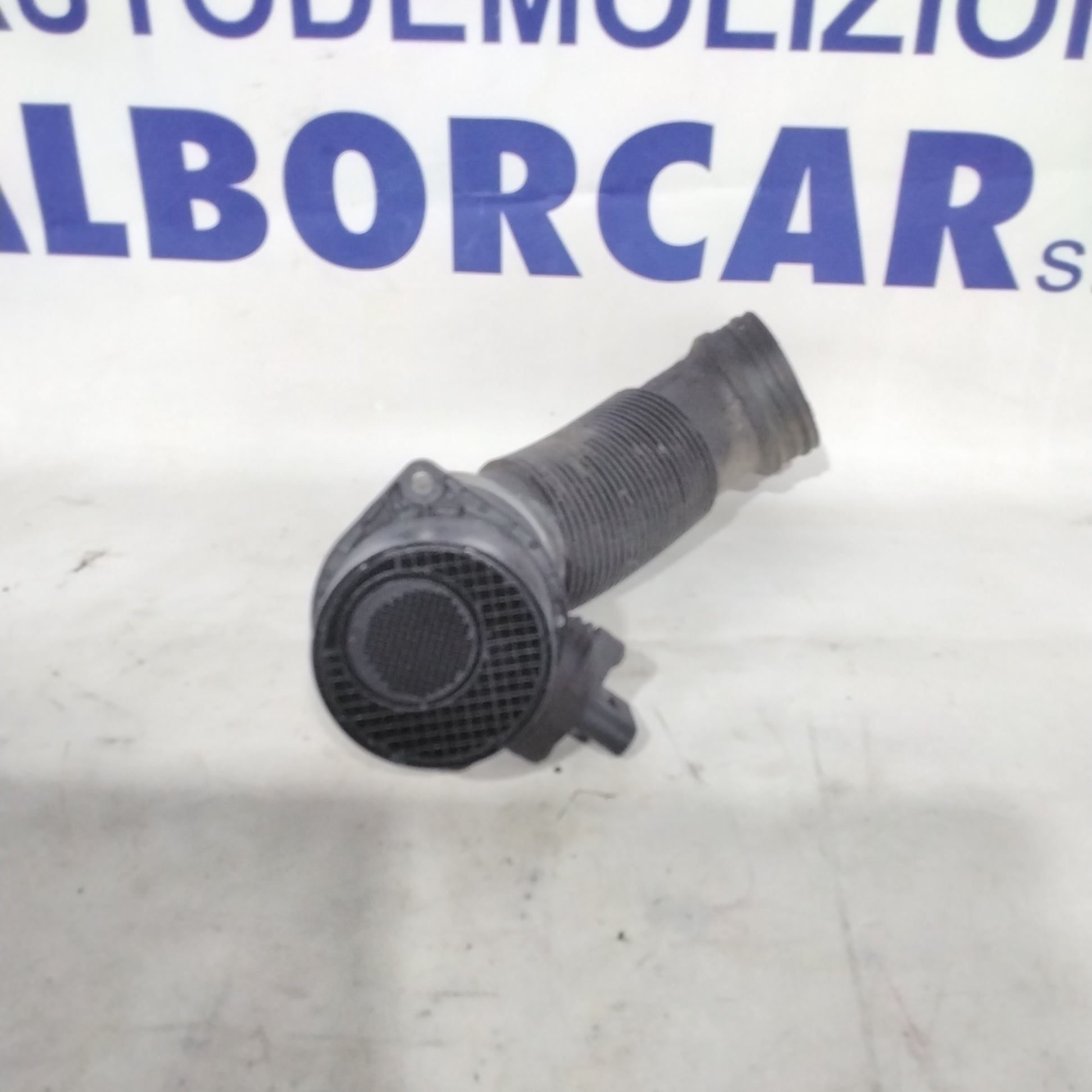 Caudalímetro Bosch Audi A3 8P 2.0 TDI año 2004 código:0281002461