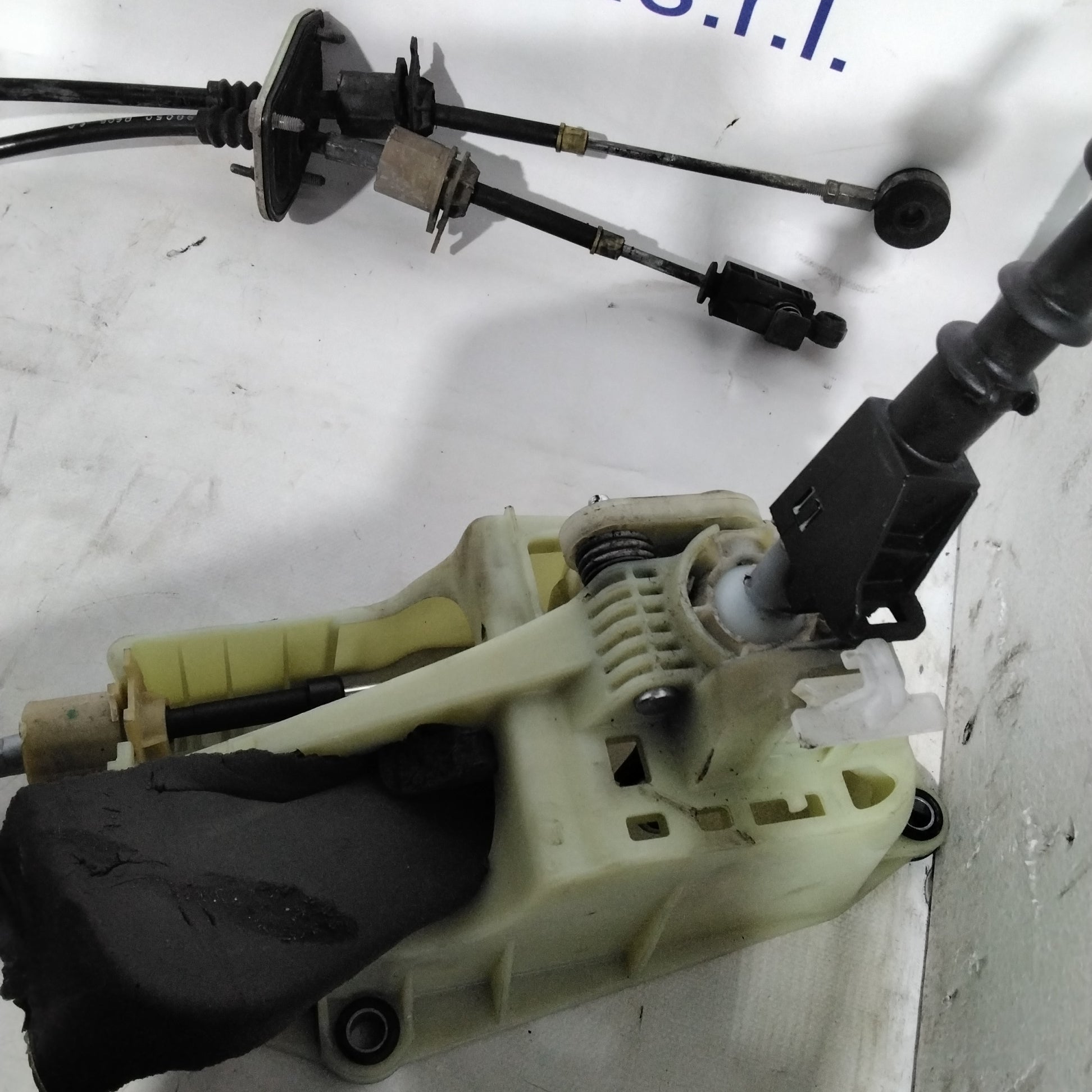 Complete gear lever Alfa Romeo 159 1.9 JTDm 6-speed year 2006