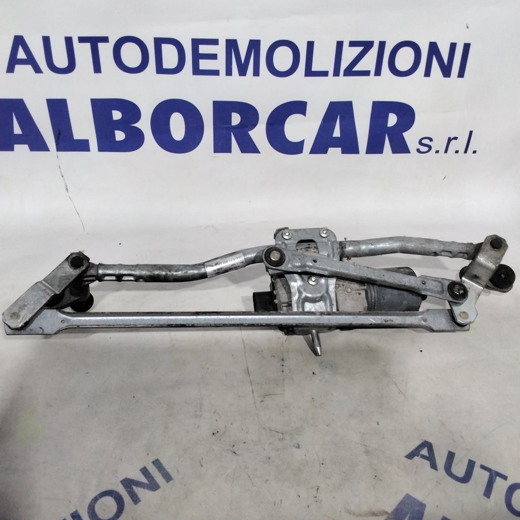 Motorino  Tergicristallo Anteriore audi A3 anno 2004 codice :0390241719