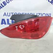 Carica l&#39;immagine nel visualizzatore di Gallery, Fanale stop peugeot 307 sinistro anno 2006(sf9p4)
