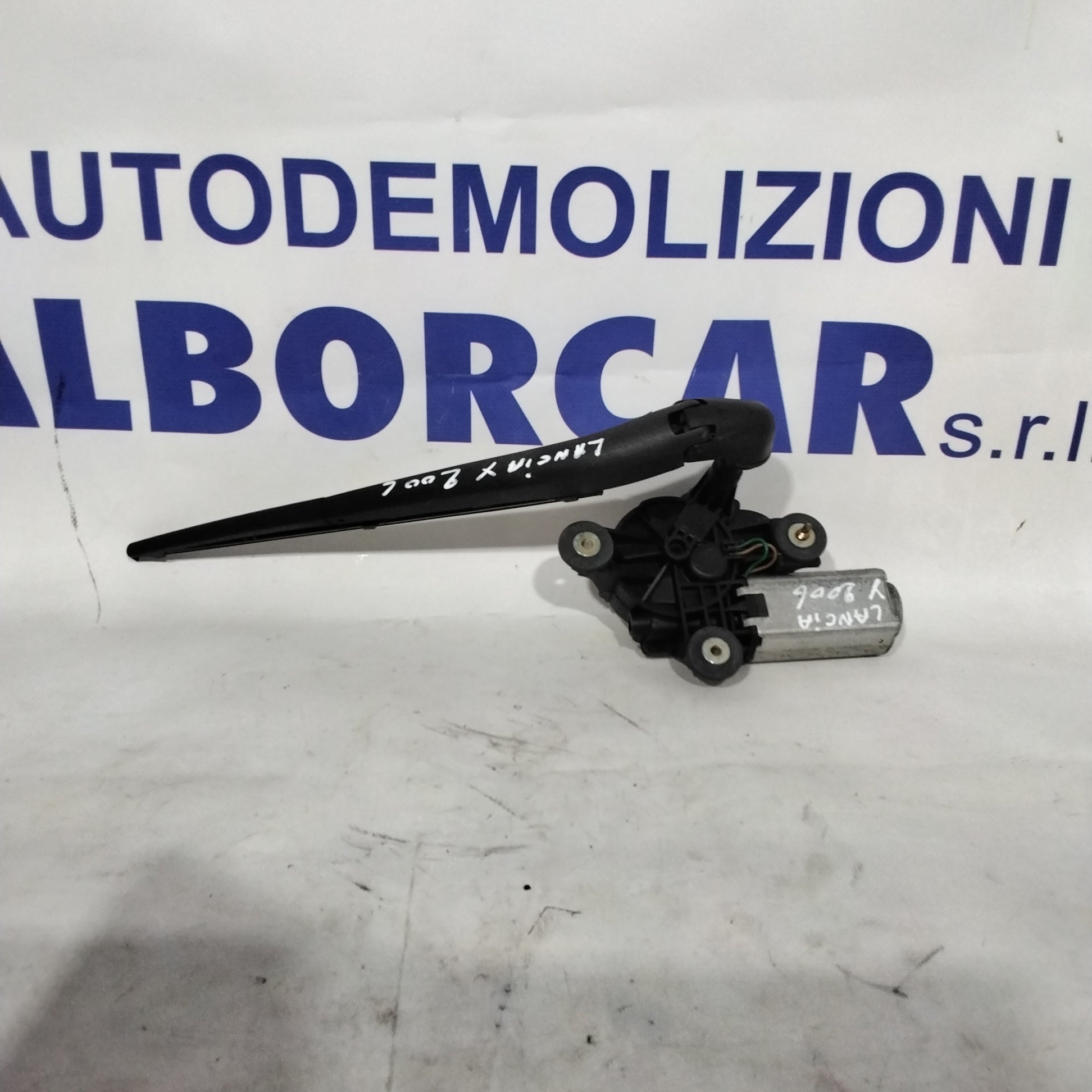 Motor limpiaparabrisas trasero Lancia Ypsilon año 2006 código:MS259600-7030