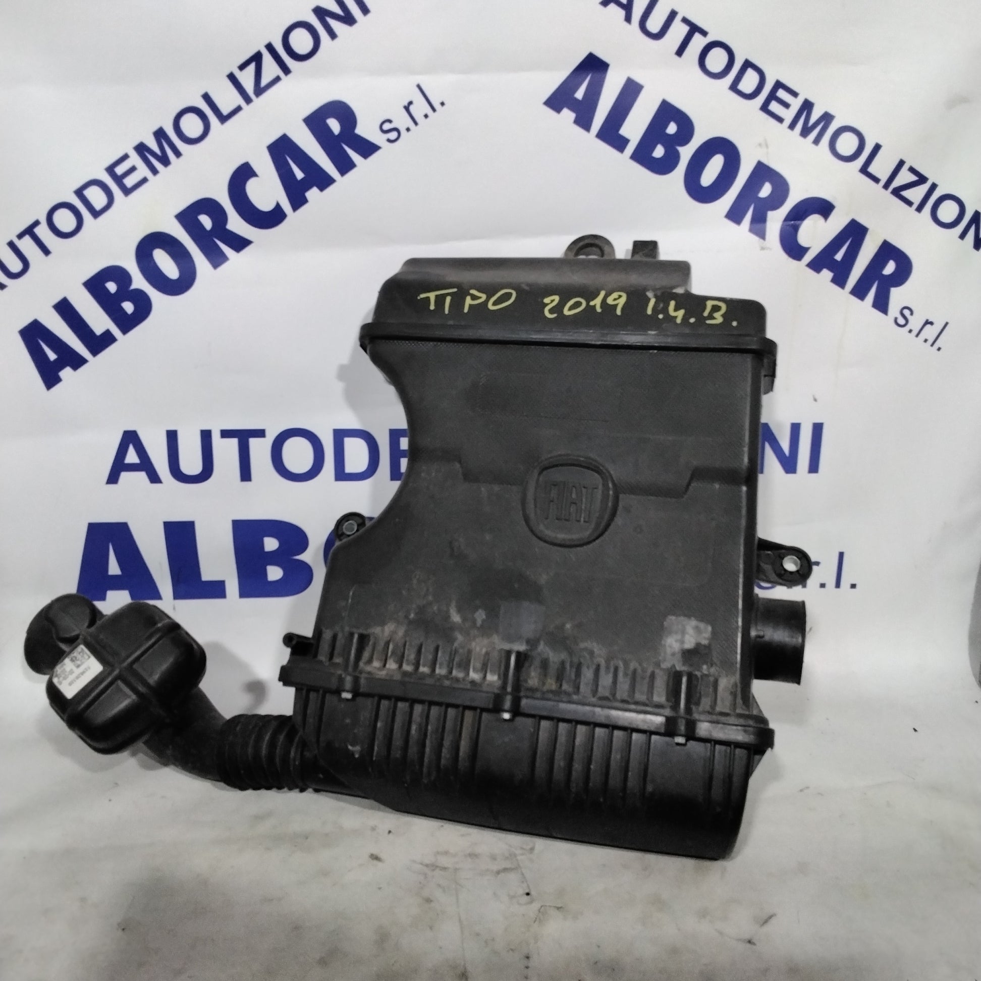 Air filter housing Fiat Tipo 1.4 petrol year 2019 part number:46783548