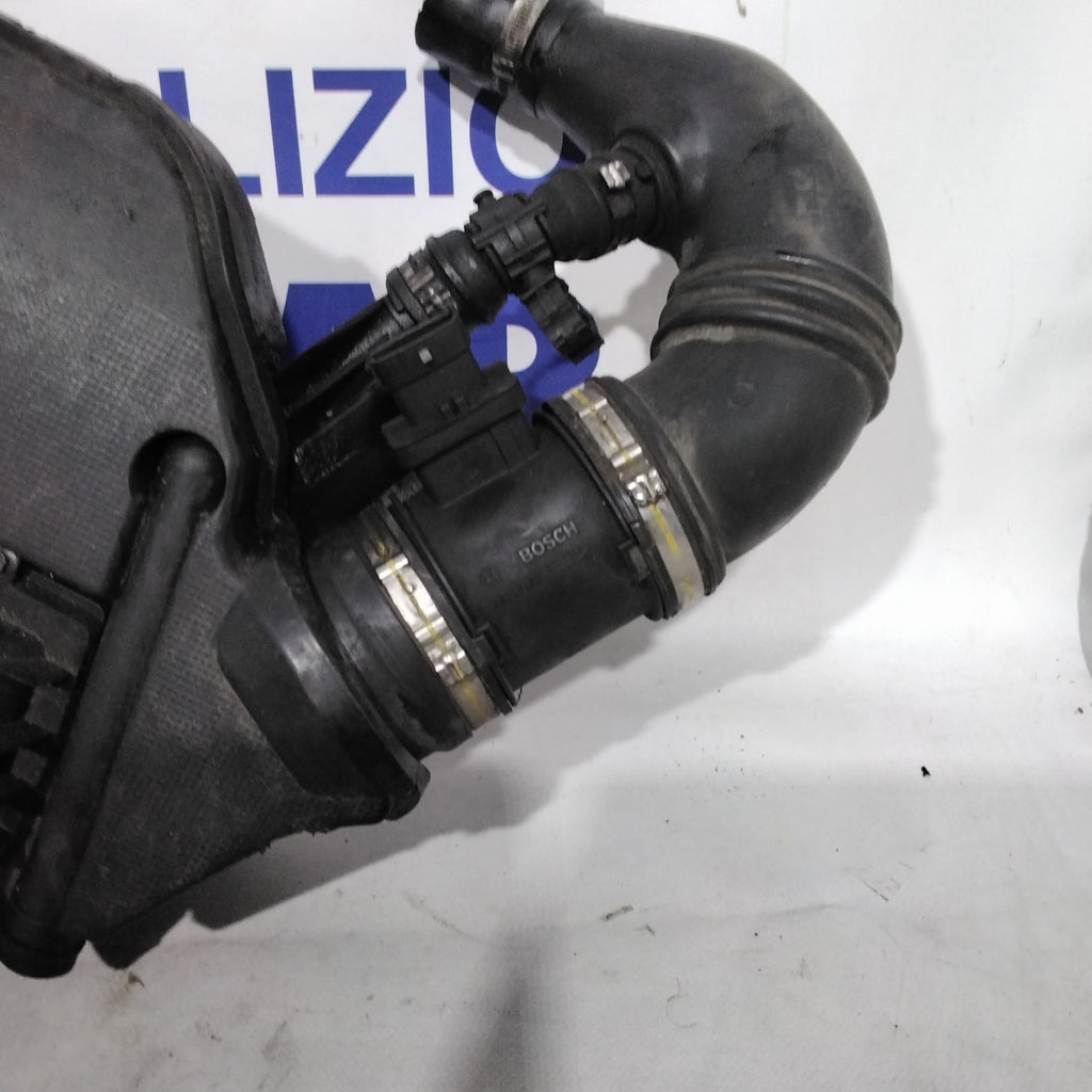 Soporte de filtro de aire con caudalímetro Fiat Grande Punto 1.3 Multijet año 2007