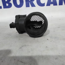 Carica l&#39;immagine nel visualizzatore di Gallery, Debimetro alfa romeo 146 /145 1.4 ie anno 1996 codice:0280218001
