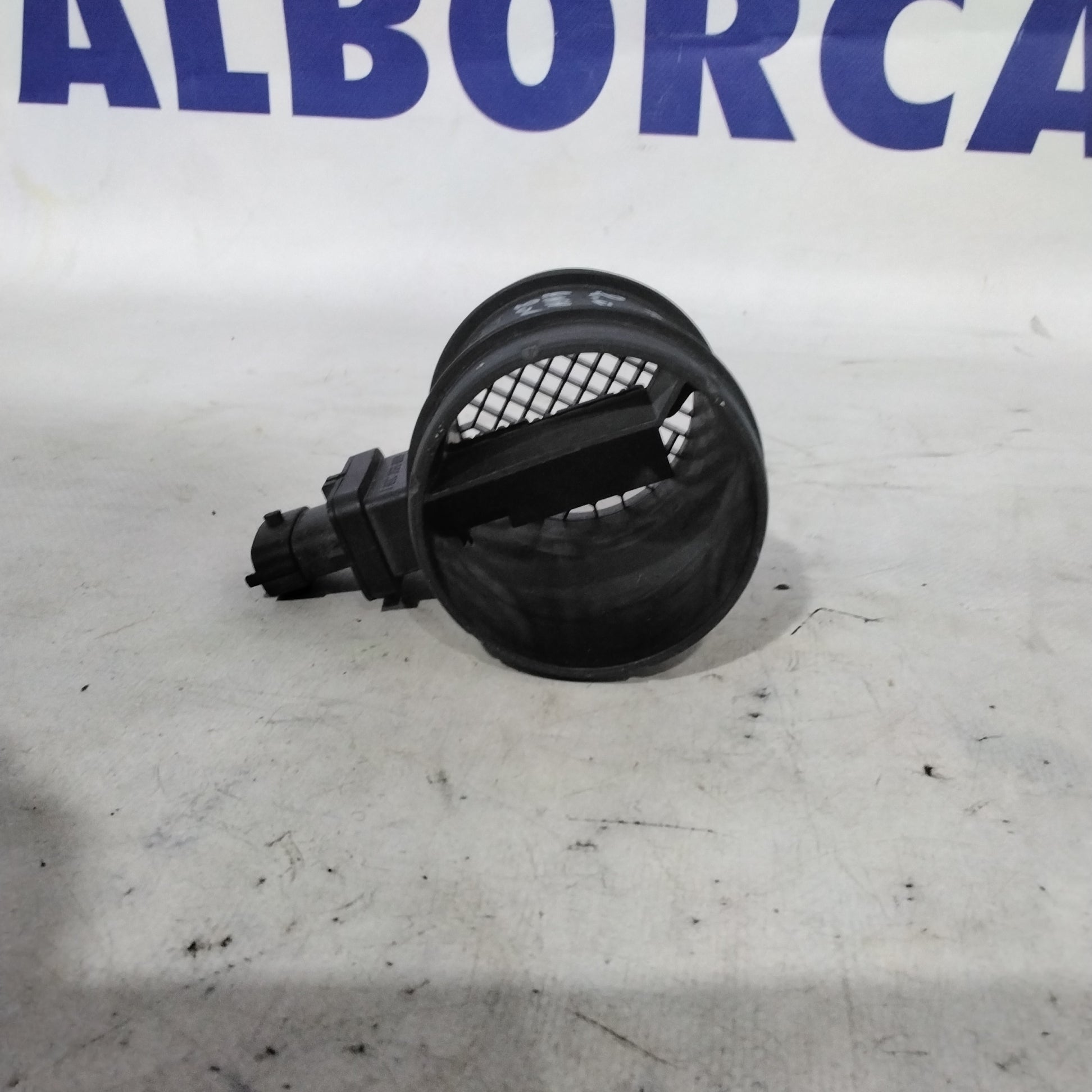 Caudalímetro Alfa Giulietta / Fiat 500 / Bravo / Lancia Delta 1.3 / 1.6 / 2.0 MTJ año 2010 código: 55220715
