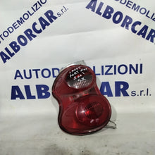 Carica l&#39;immagine nel visualizzatore di Gallery, Fanale stop smart fortwo sinistro anno 2007 codice:A4518200164(sf9p3)
