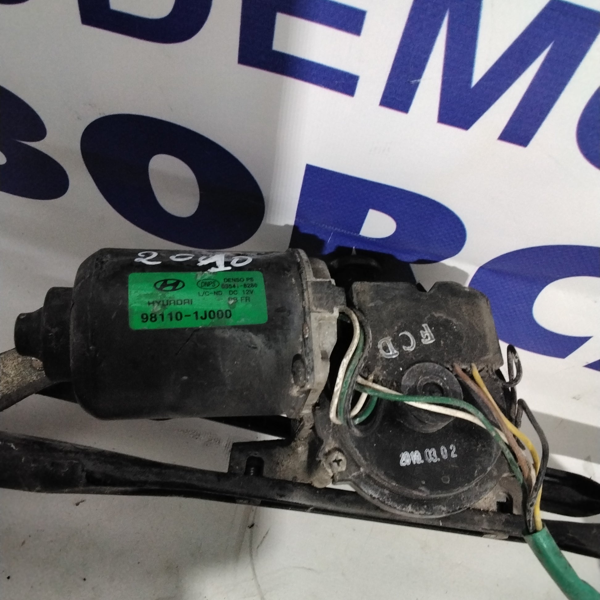 Motorino tergicristallo hyundai i20 1.2 benzina anno 2010 codice:981101J000(sfp1)