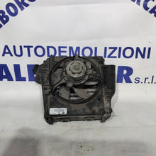 Carica l&#39;immagine nel visualizzatore di Gallery, Radiatore intercooler con ventola smart fortwo 453 1.0 benzina anno 2007 codice:5020543
