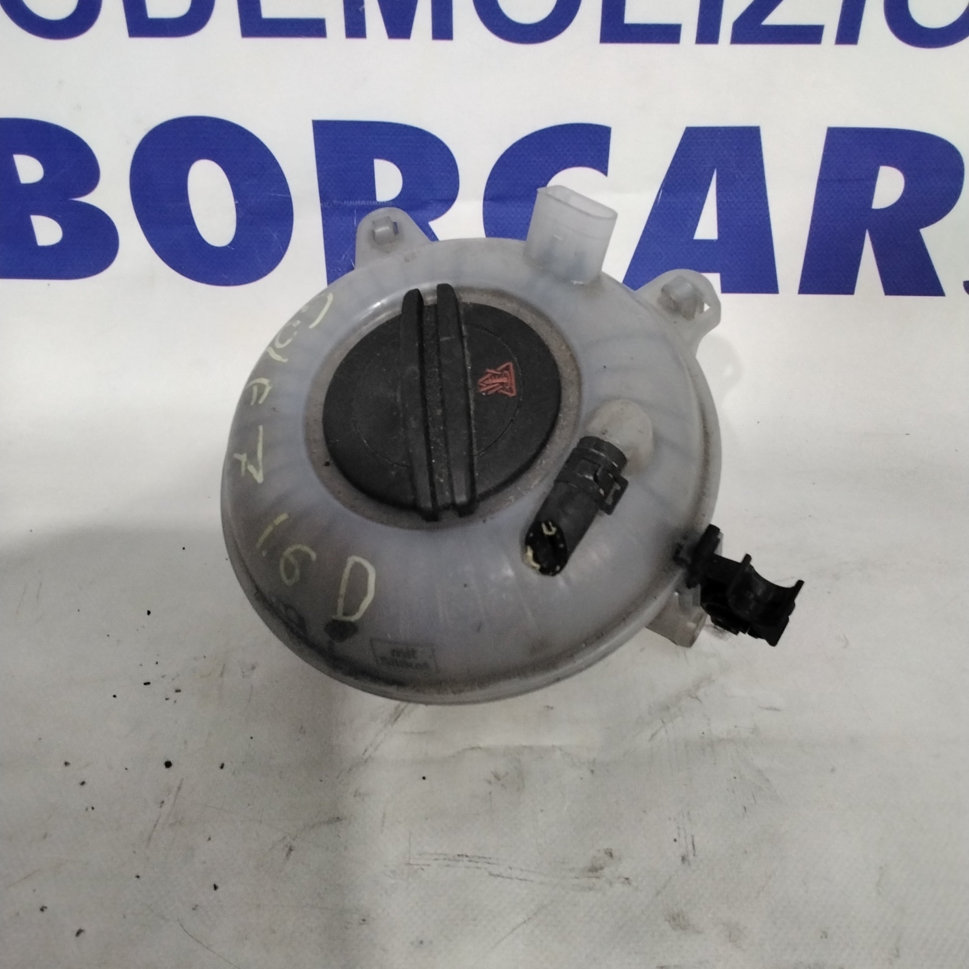 Vaschetta dell'acqua radiatore volkswagen golf 7 1.6 diesel anno 2017 codice:5Q0121407G