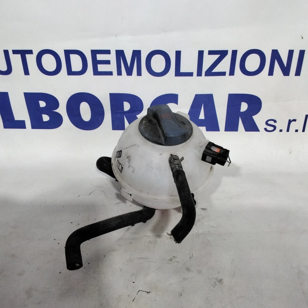 Vaschetta dell'acqua radiatore volkswagen polo anno 2007 codice:6Q0121407B