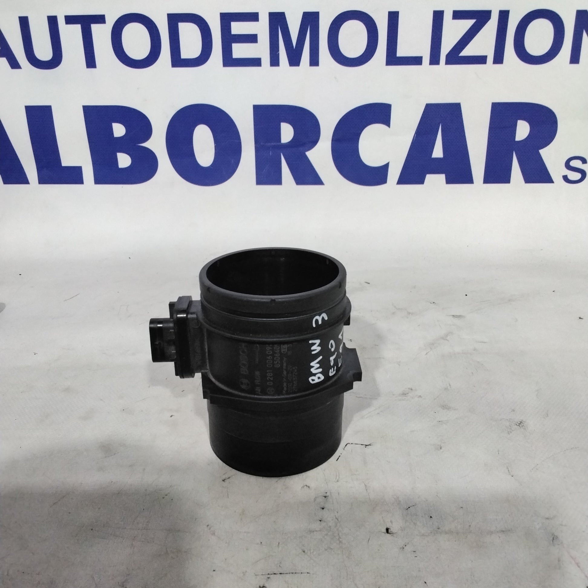 Caudalímetro BMW Serie 3 316 (E90, E91) 2.0 diésel año 2010 código: 0281006093