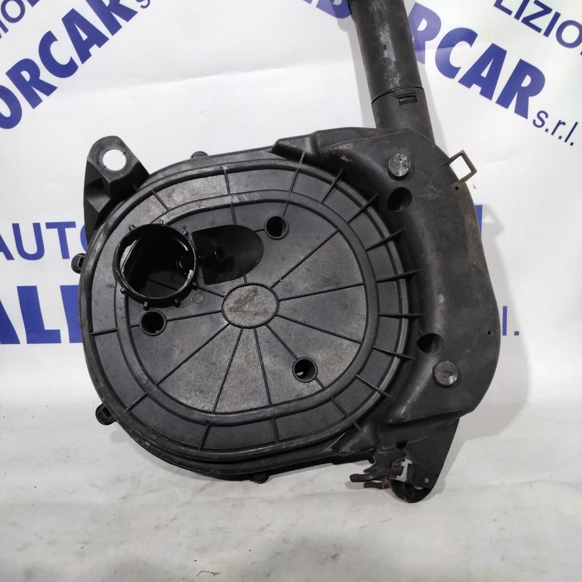 Portafiltro de aire Fiat Punto 2ª serie 1.2 gasolina año 2002 código: 735275000