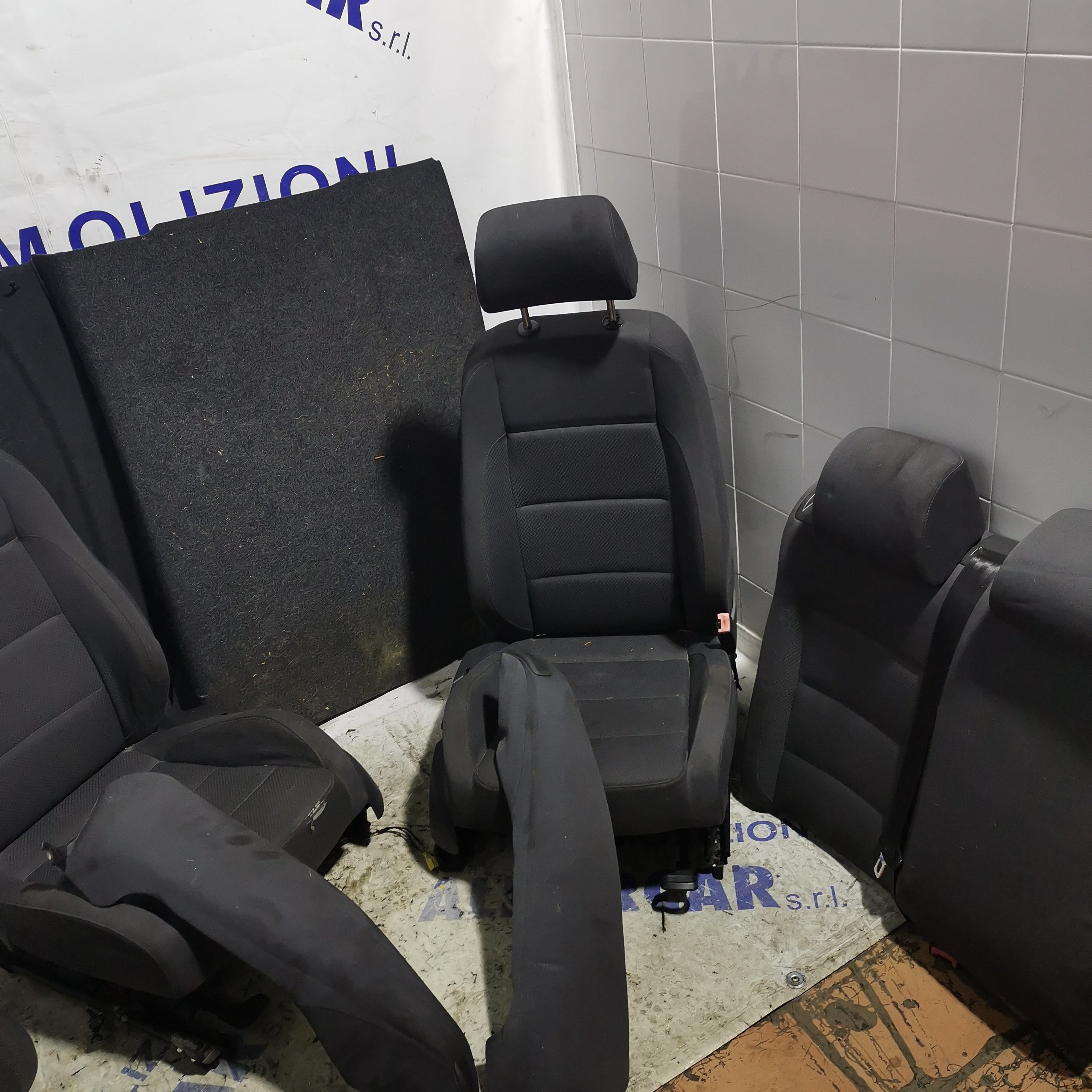 Tapicería Volkswagen Golf 5 2.0 TDI año 2004 - 2009