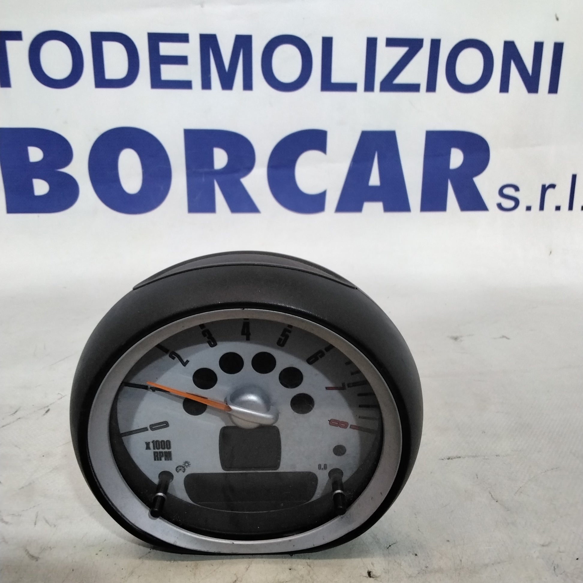 Herramienta / cuentarrevoluciones mini cooper 1.6 diésel año 2008 código: BM0505522 (sf7p2)
