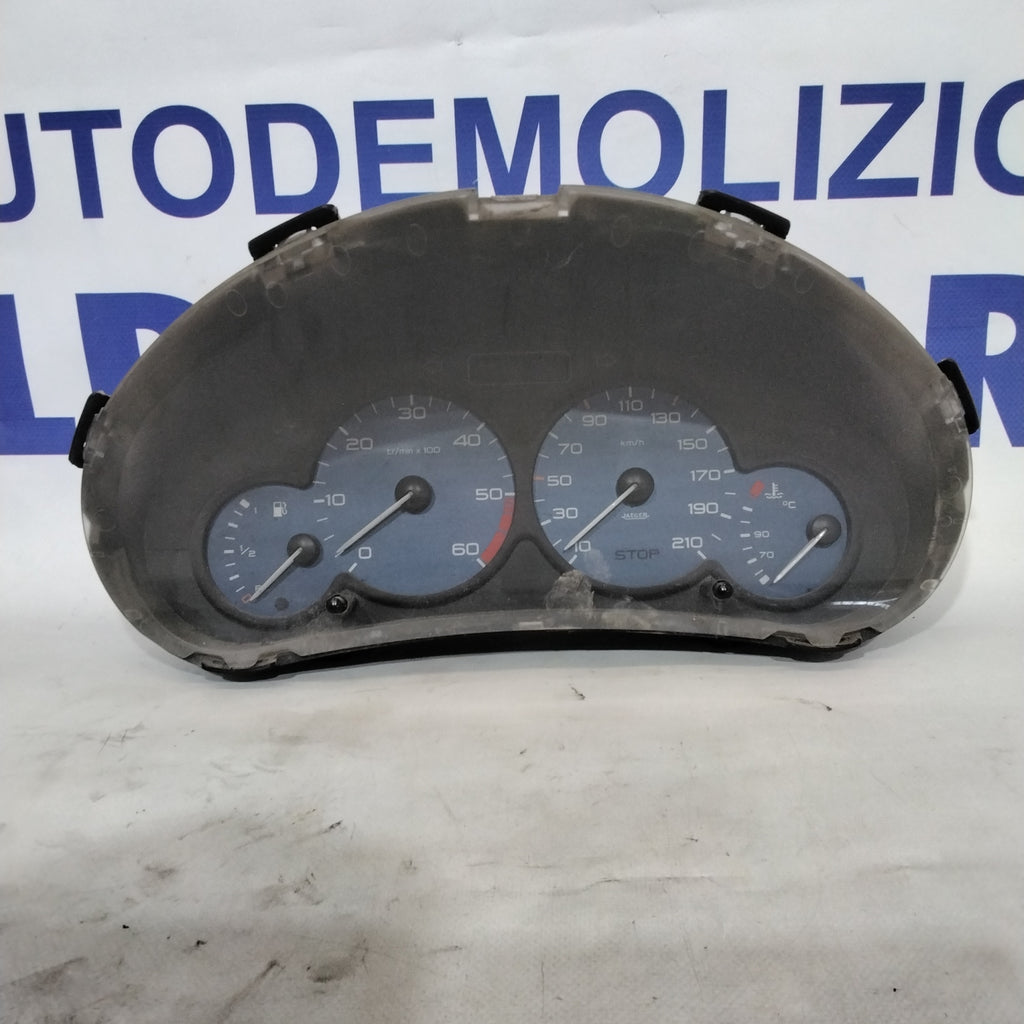 Instrument cluster/odometer Citroen Berlingo year 2001 code: 55500030000 (sf7p2)