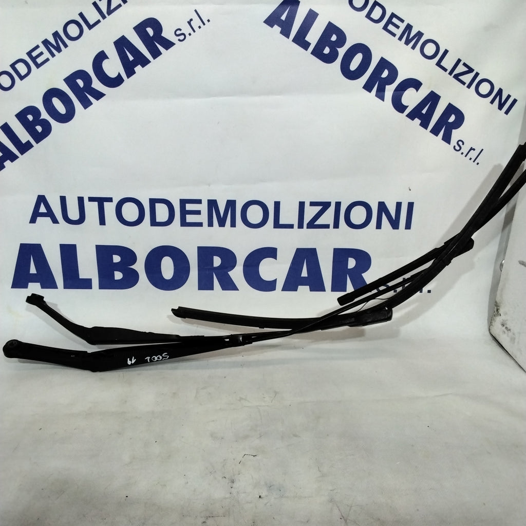 Wiper arms Fiat 500 L year 2019 code:51883631