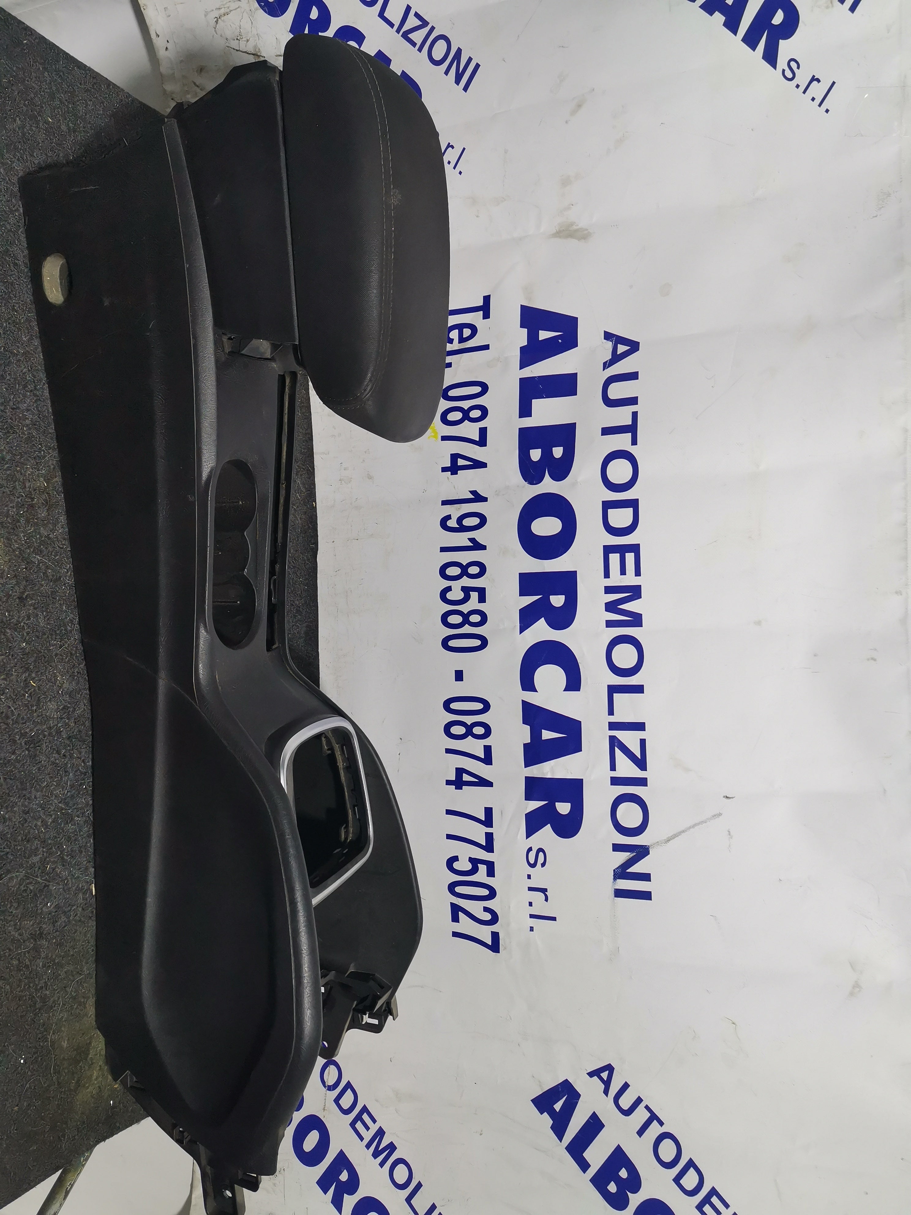 Fiat Tipo 5-speed center tunnel trim from 2015, part number 735622328