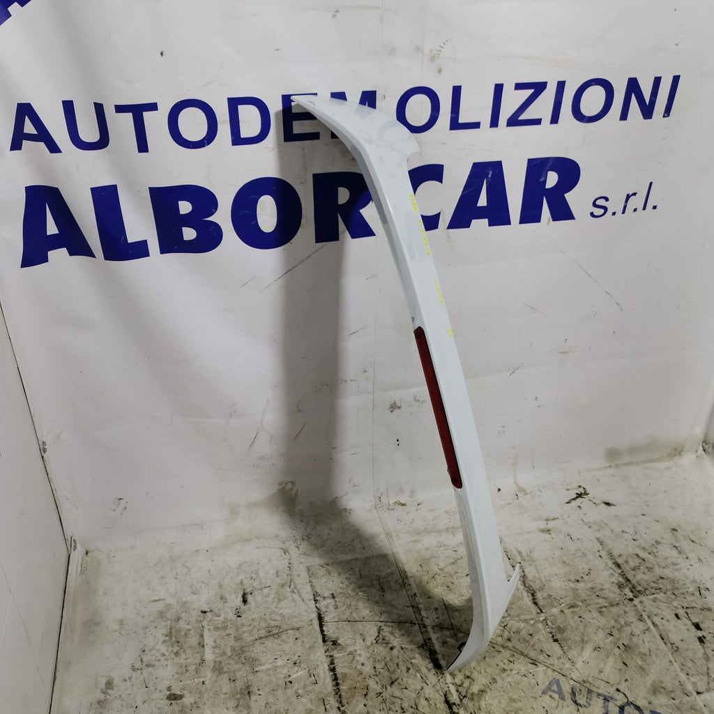 spoiler portellone posteriore ford fiesta 1.4 benzina anno 2014