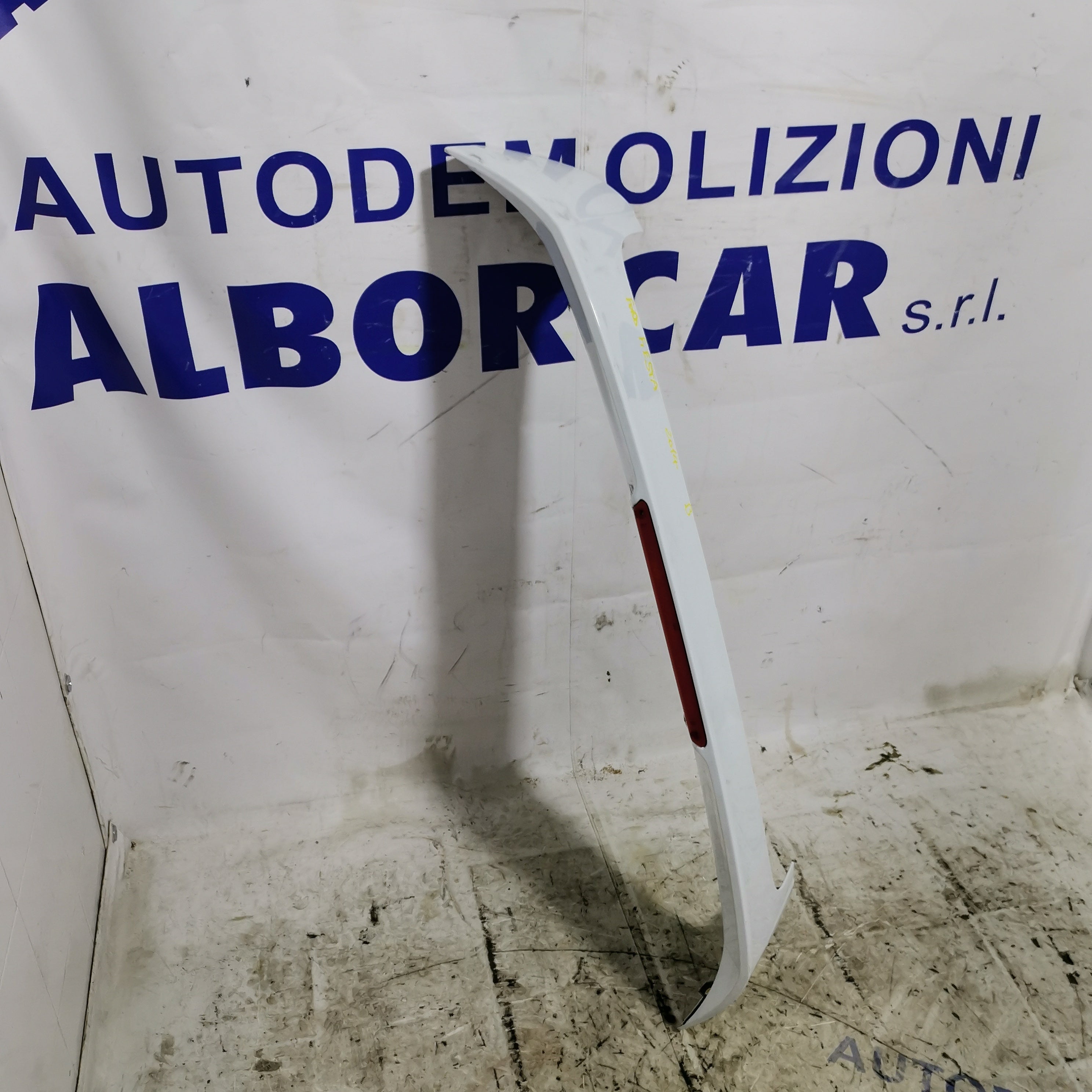 spoiler portellone posteriore ford fiesta 1.4 benzina anno 2014