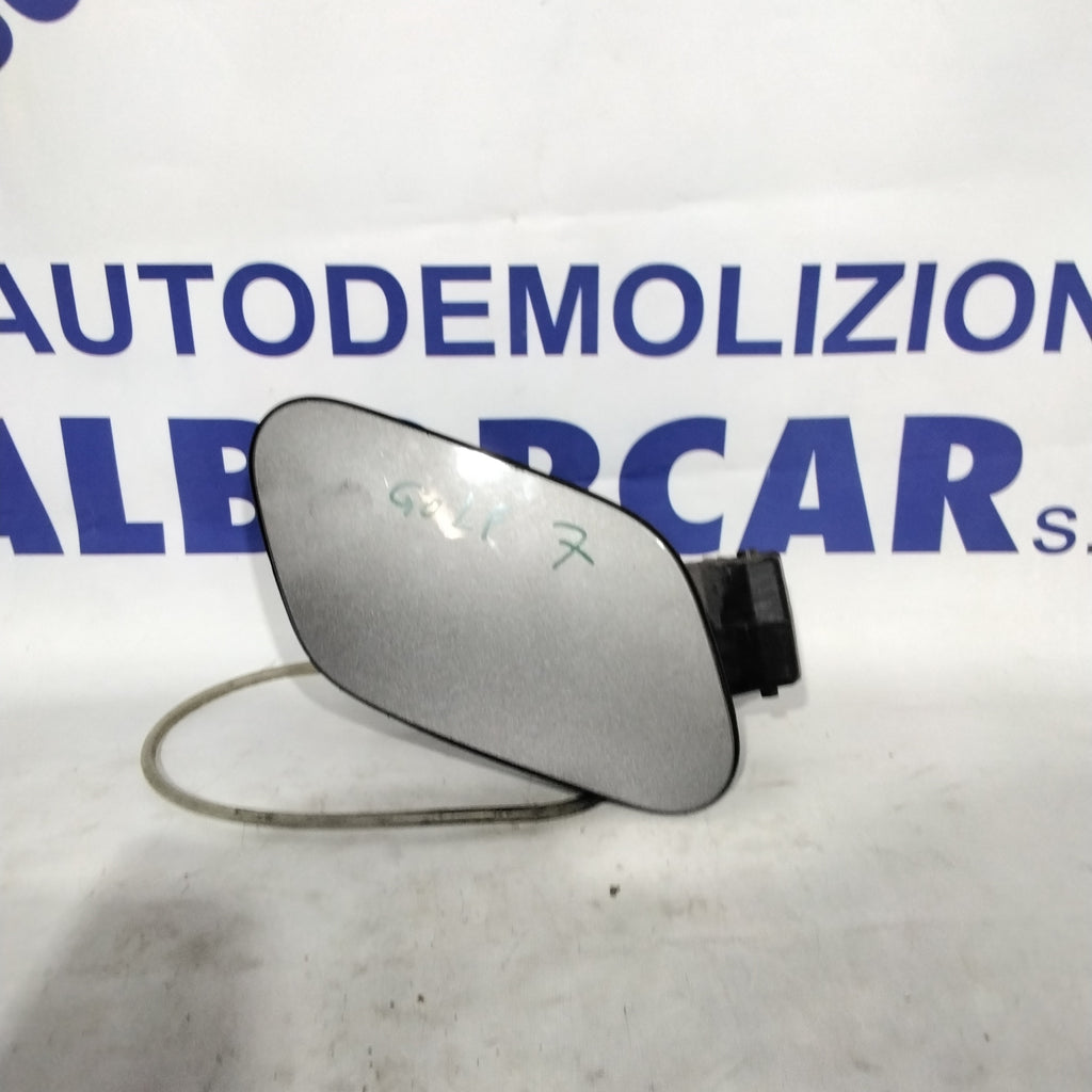 Tapa de combustible Volkswagen Golf 7 año 2017 código: 1K0010497C