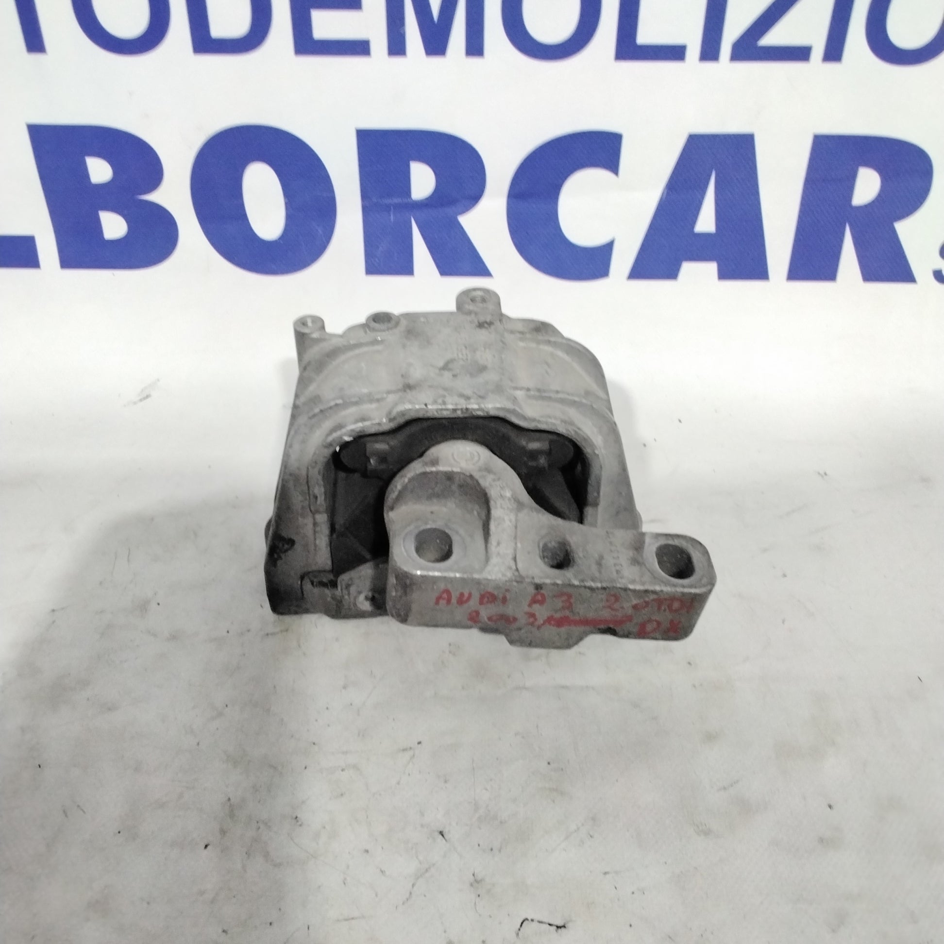 Supporto motore destro audi a3 2.0 tdi anno 2003 codice:1K0199262