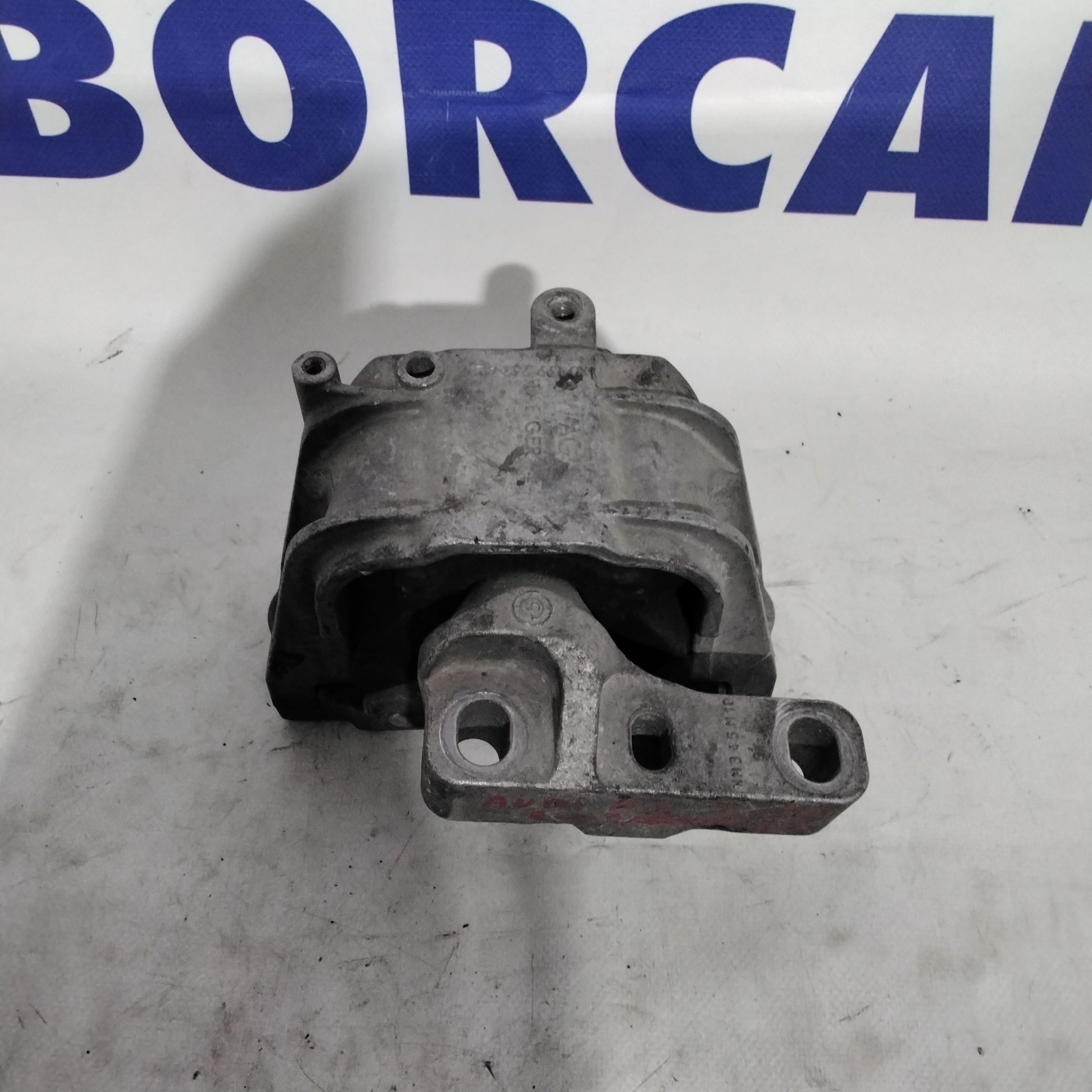 Supporto motore destro audi a3 2.0 tdi anno 2003 codice:1K0199262