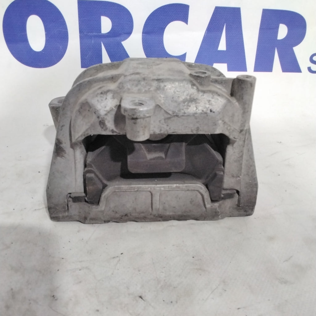 Supporto motore destro audi a3 2.0 tdi anno 2003 codice:1K0199262