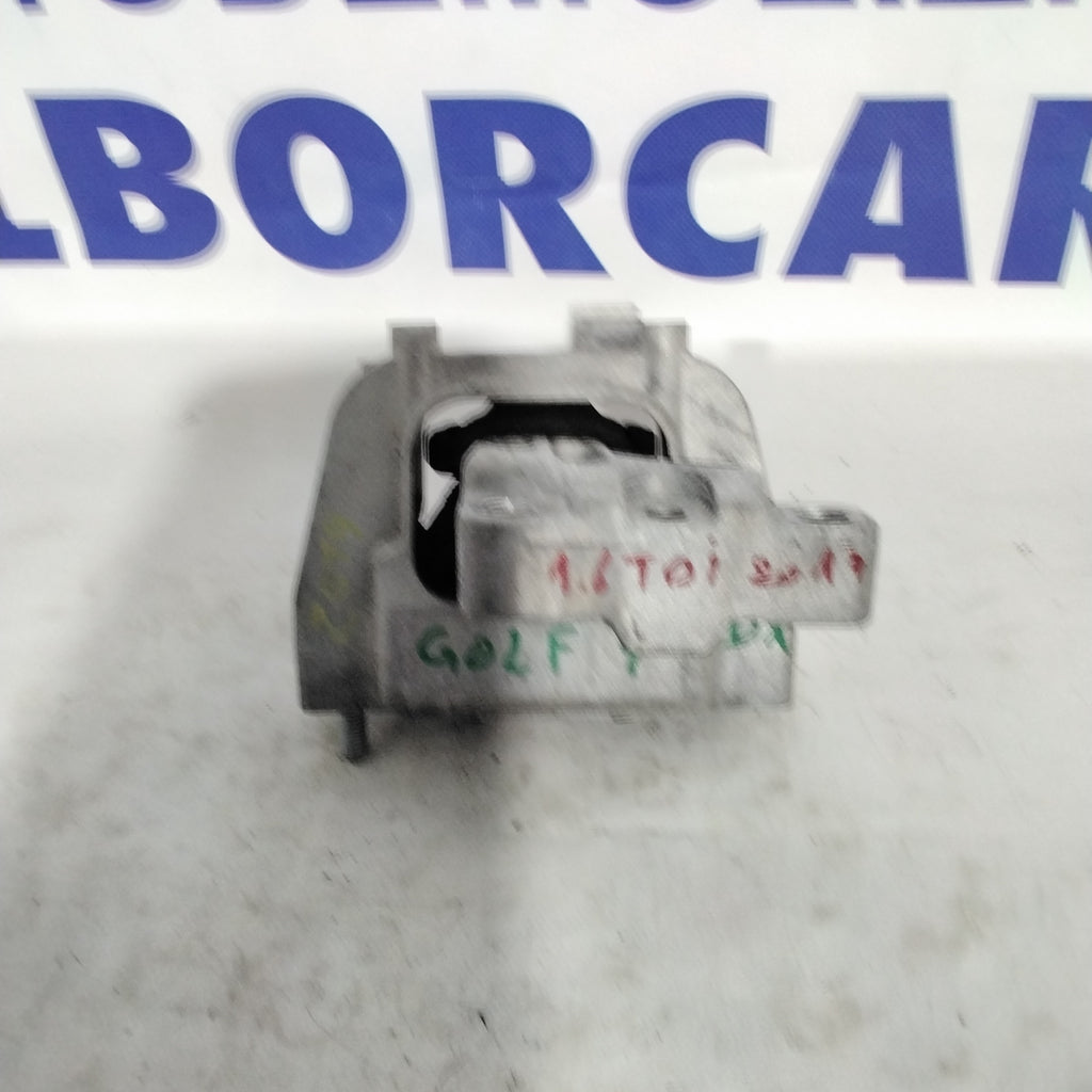Supporto motore destro volkswagen golf 7 1.6 tdi anno 2017 codice:5Q199262