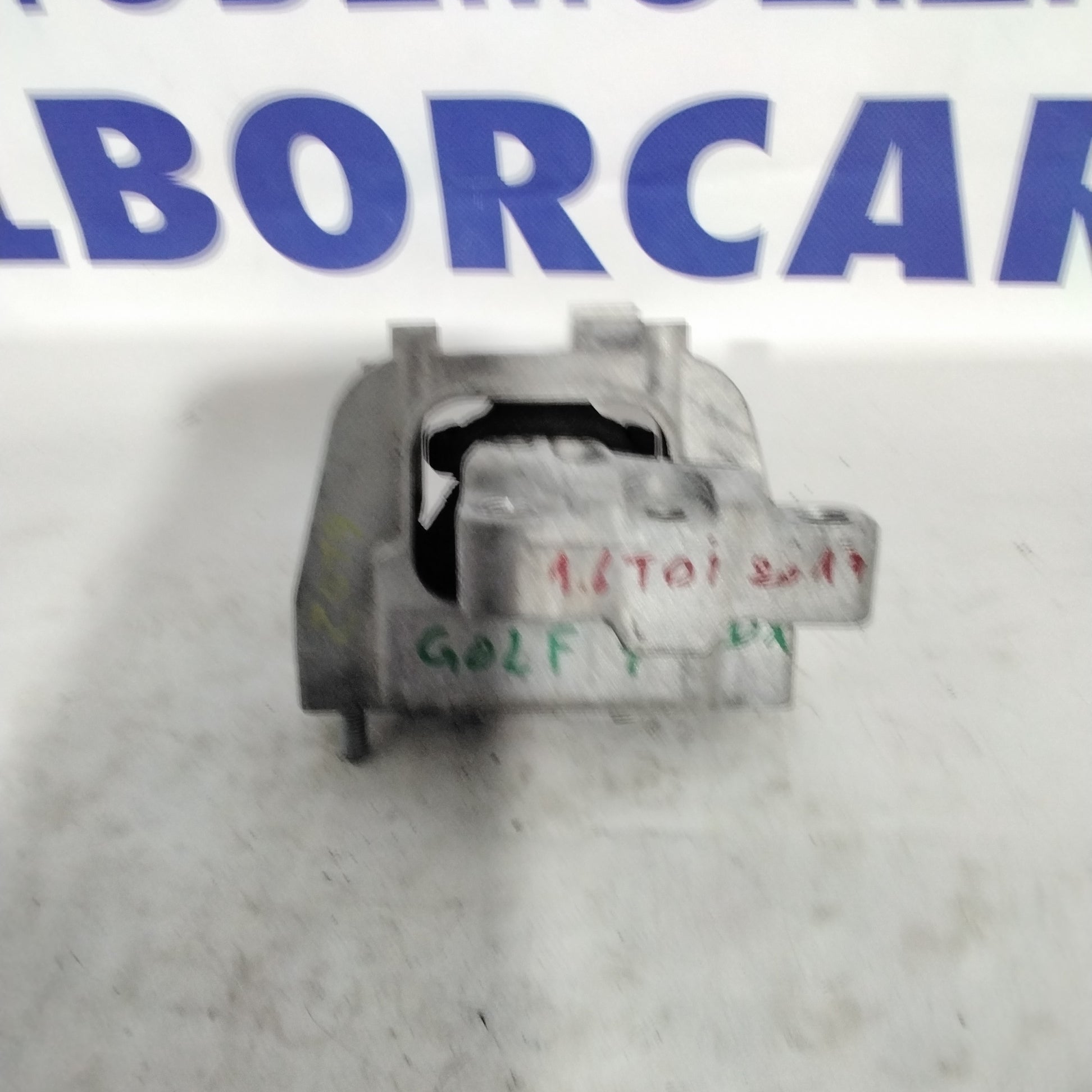 Supporto motore destro volkswagen golf 7 1.6 tdi anno 2017 codice:5Q199262