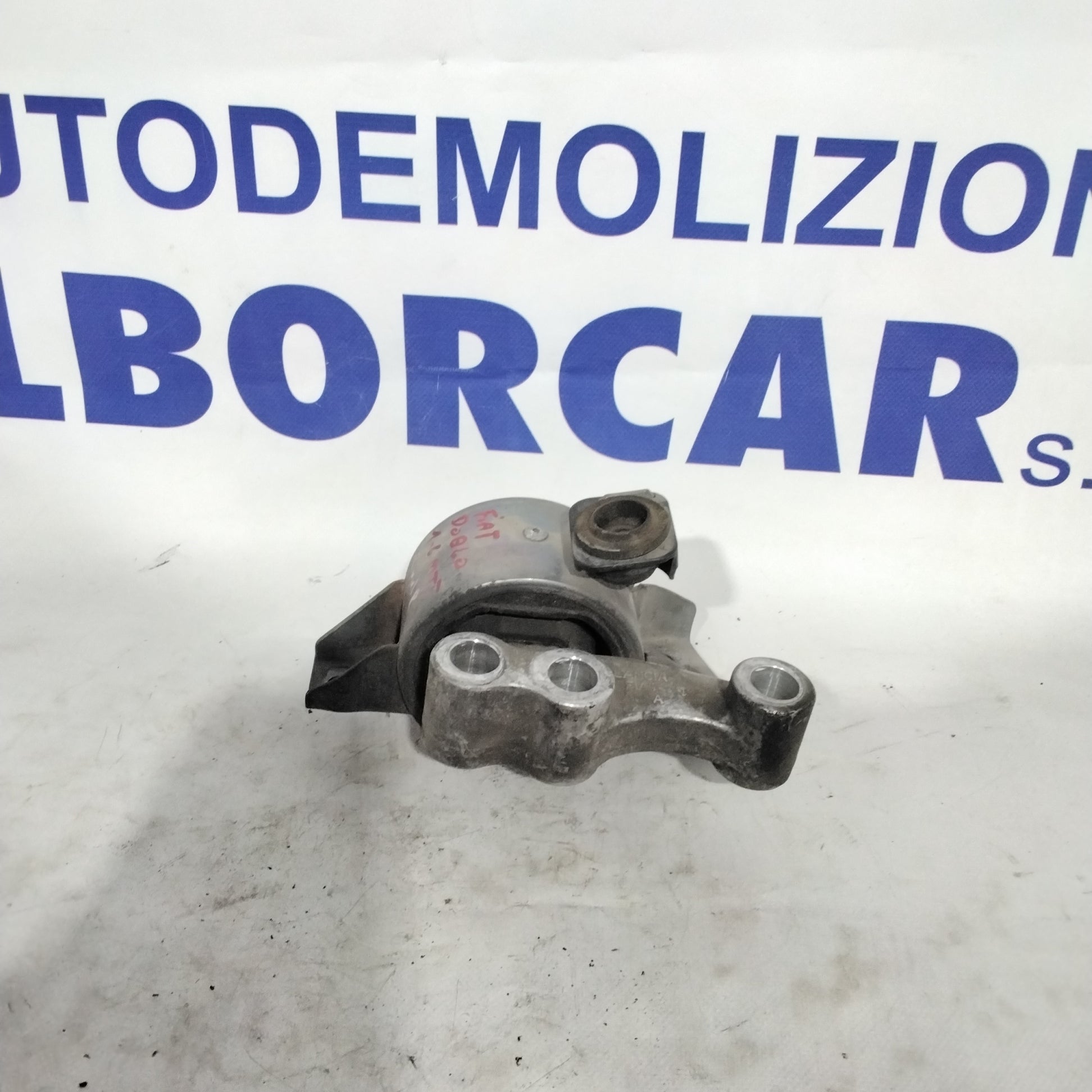 Supporto motore destro fiat doblo 1.6 multijet anno 2012 codice:51815197
