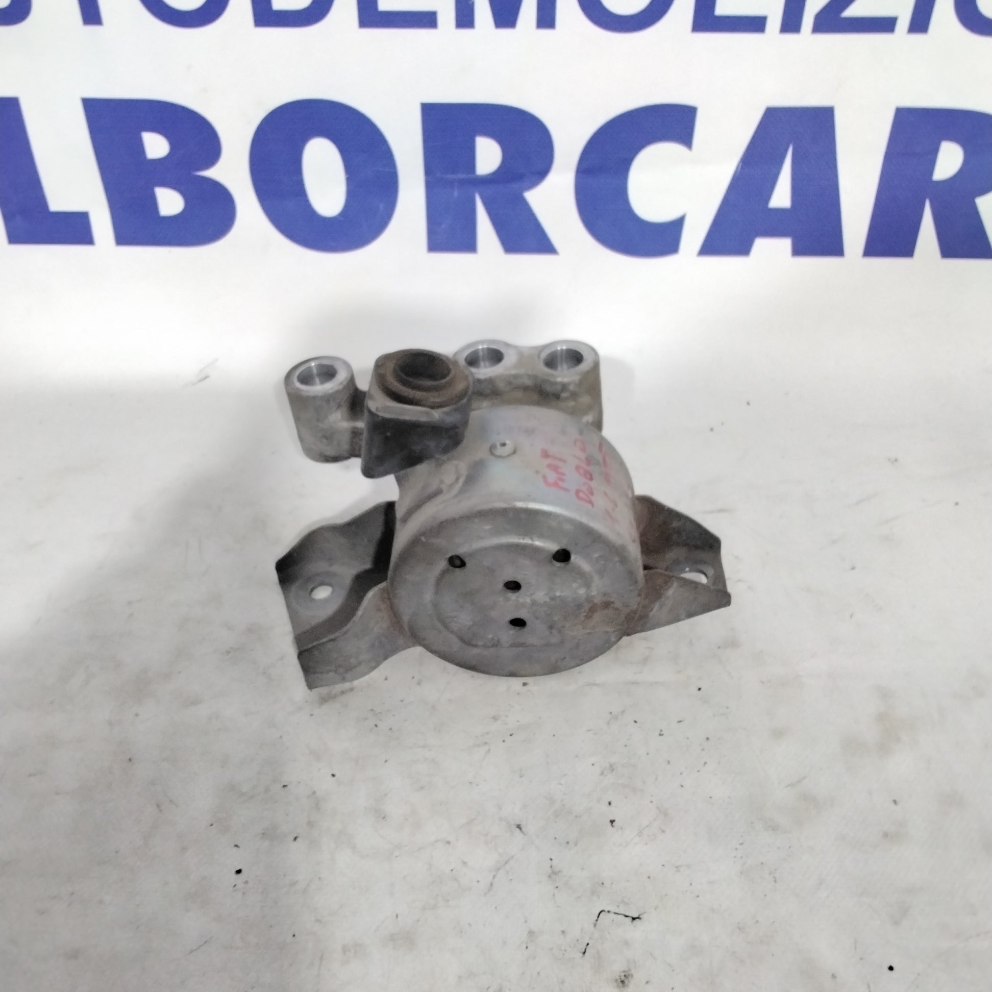 Supporto motore destro fiat doblo 1.6 multijet anno 2012 codice:51815197