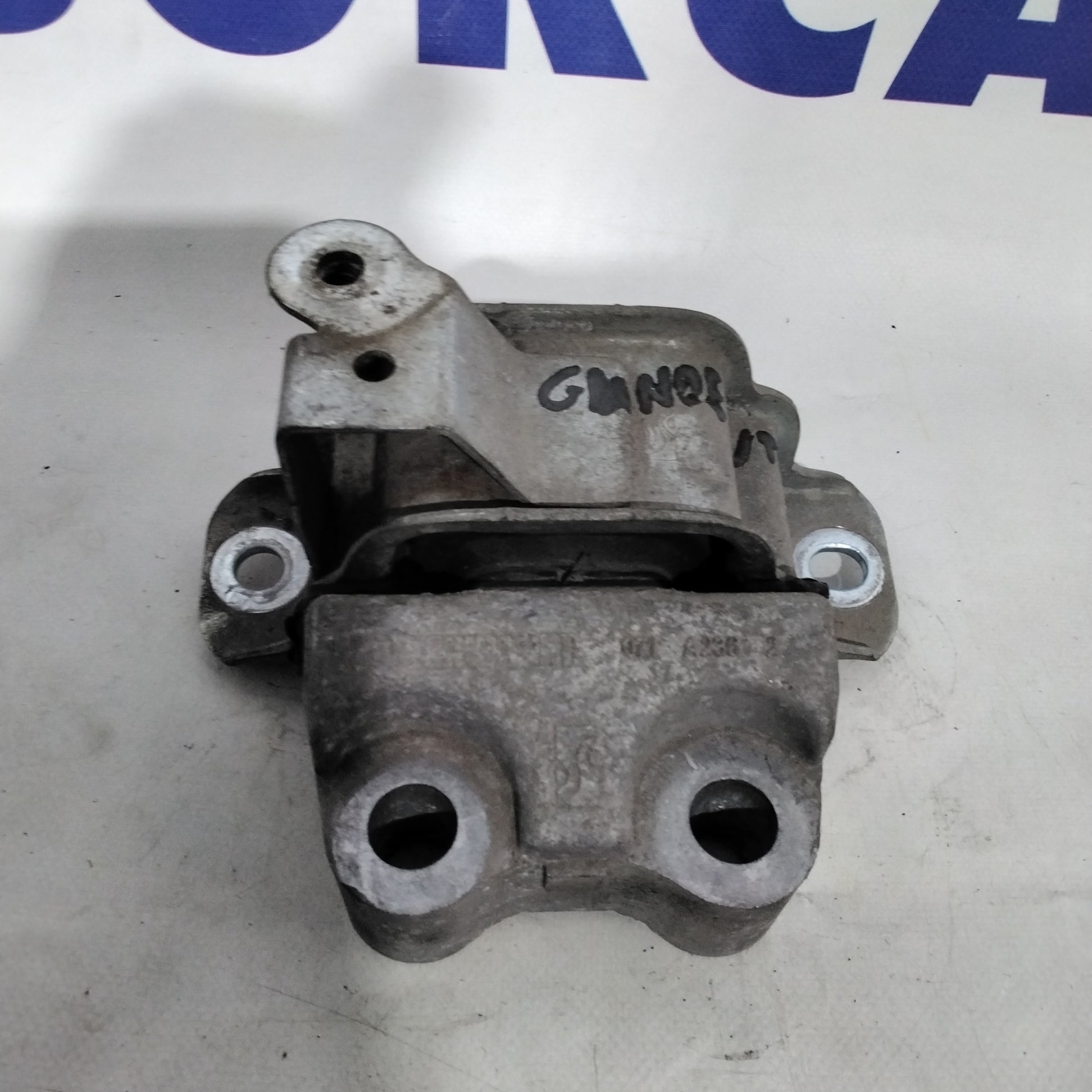 Supporto motore sinistro fiat grande punto 1.2 benzina anno 2007 codice:071A236