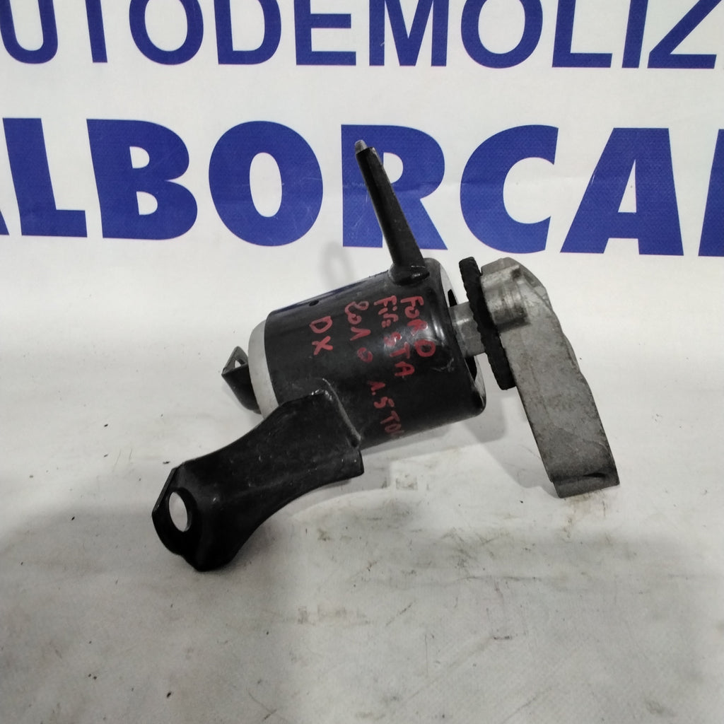Supporto motore destro ford fiesta 1.5 diesel anno 2010 codice:8V516F012GJ