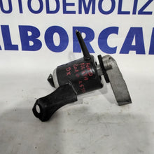 Carica l&#39;immagine nel visualizzatore di Gallery, Supporto motore destro ford fiesta 1.5 diesel anno 2010 codice:8V516F012GJ
