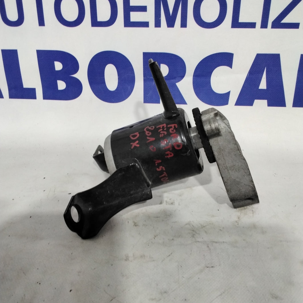Supporto motore destro ford fiesta 1.5 diesel anno 2010 codice:8V516F012GJ