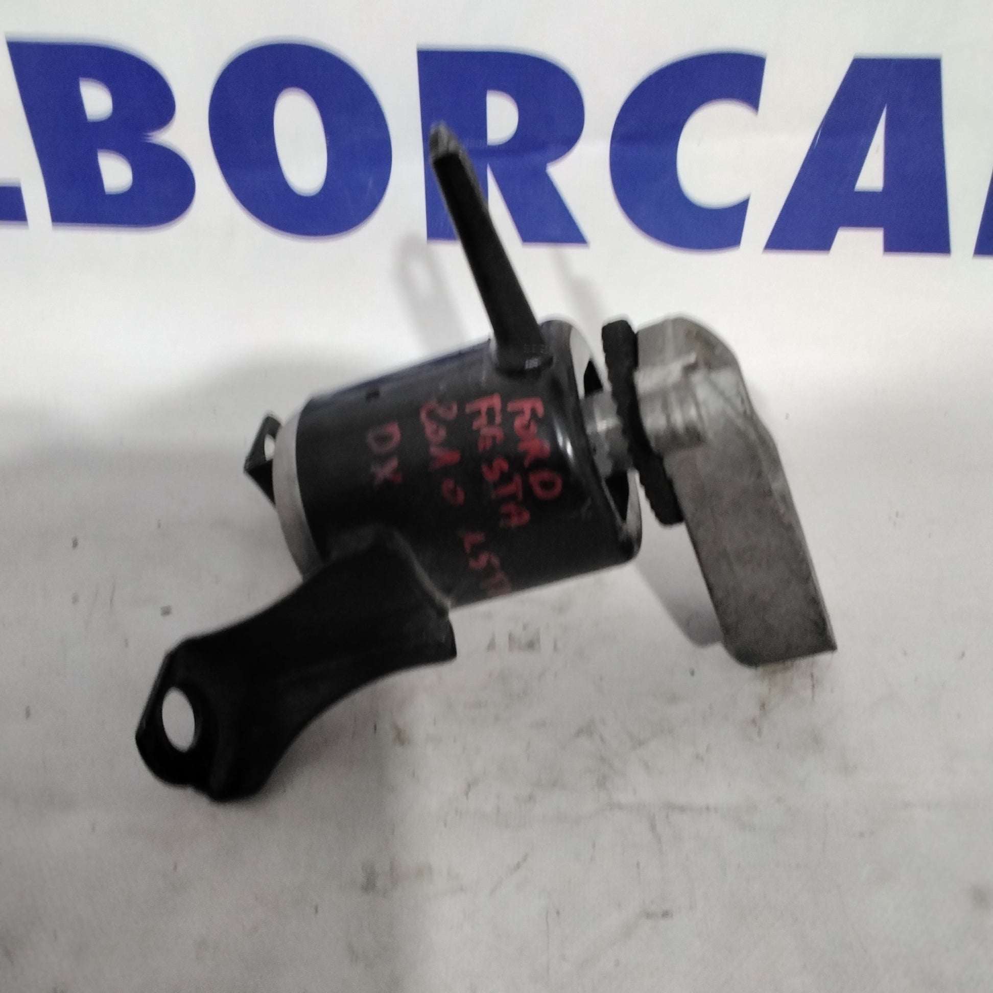 Supporto motore destro ford fiesta 1.5 diesel anno 2010 codice:8V516F012GJ
