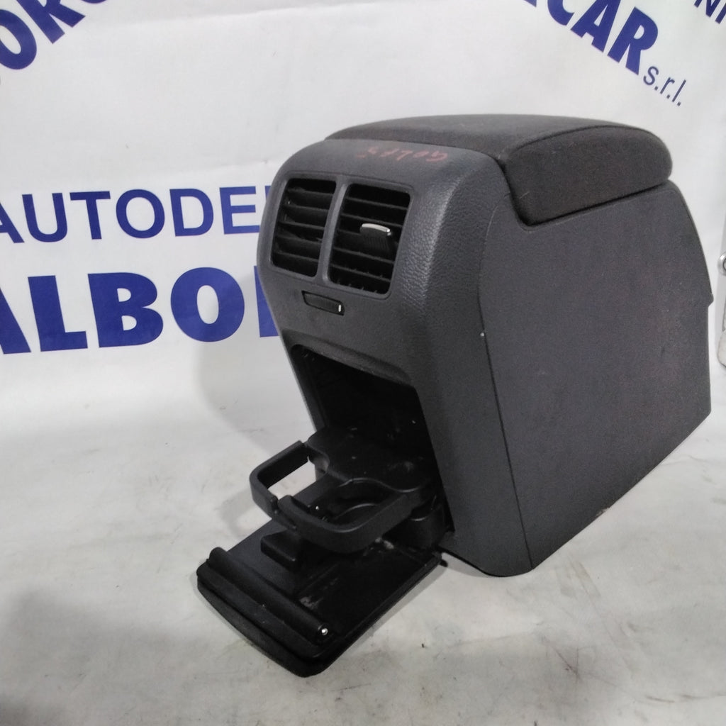 Volkswagen Golf 5 central tunnel armrest year 2005 part number: 1K0864251